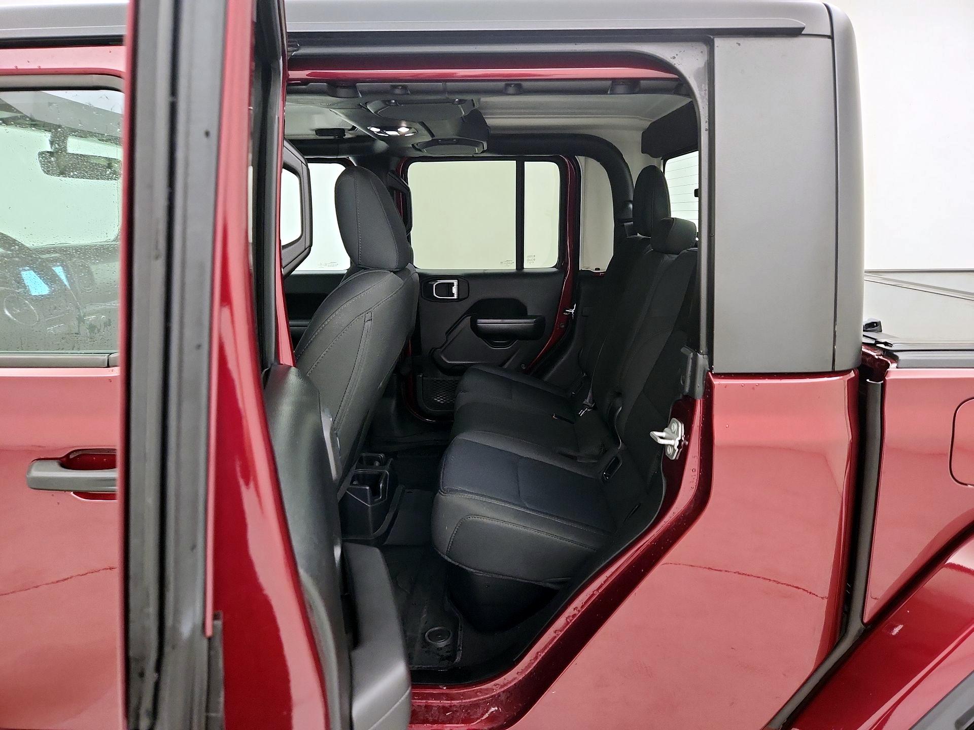 Thumbnail: 2021 Jeep Gladiator - 20