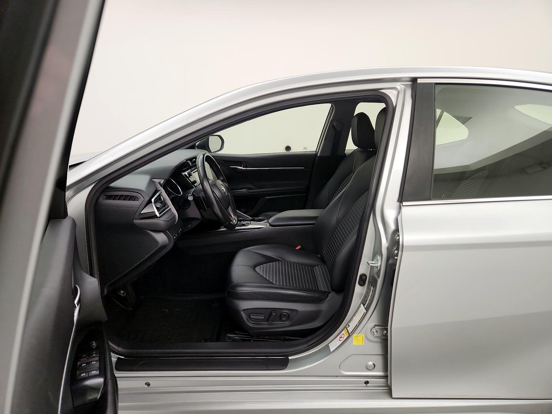 Thumbnail: 2018 Toyota Camry - 11