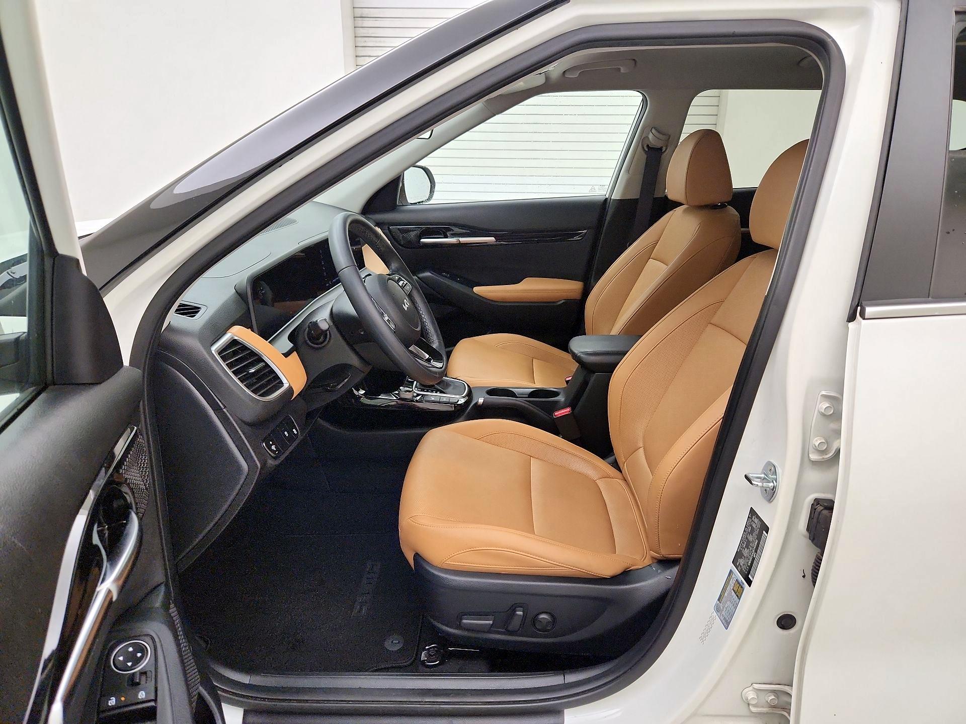 Thumbnail: 2024 Kia Seltos - 11