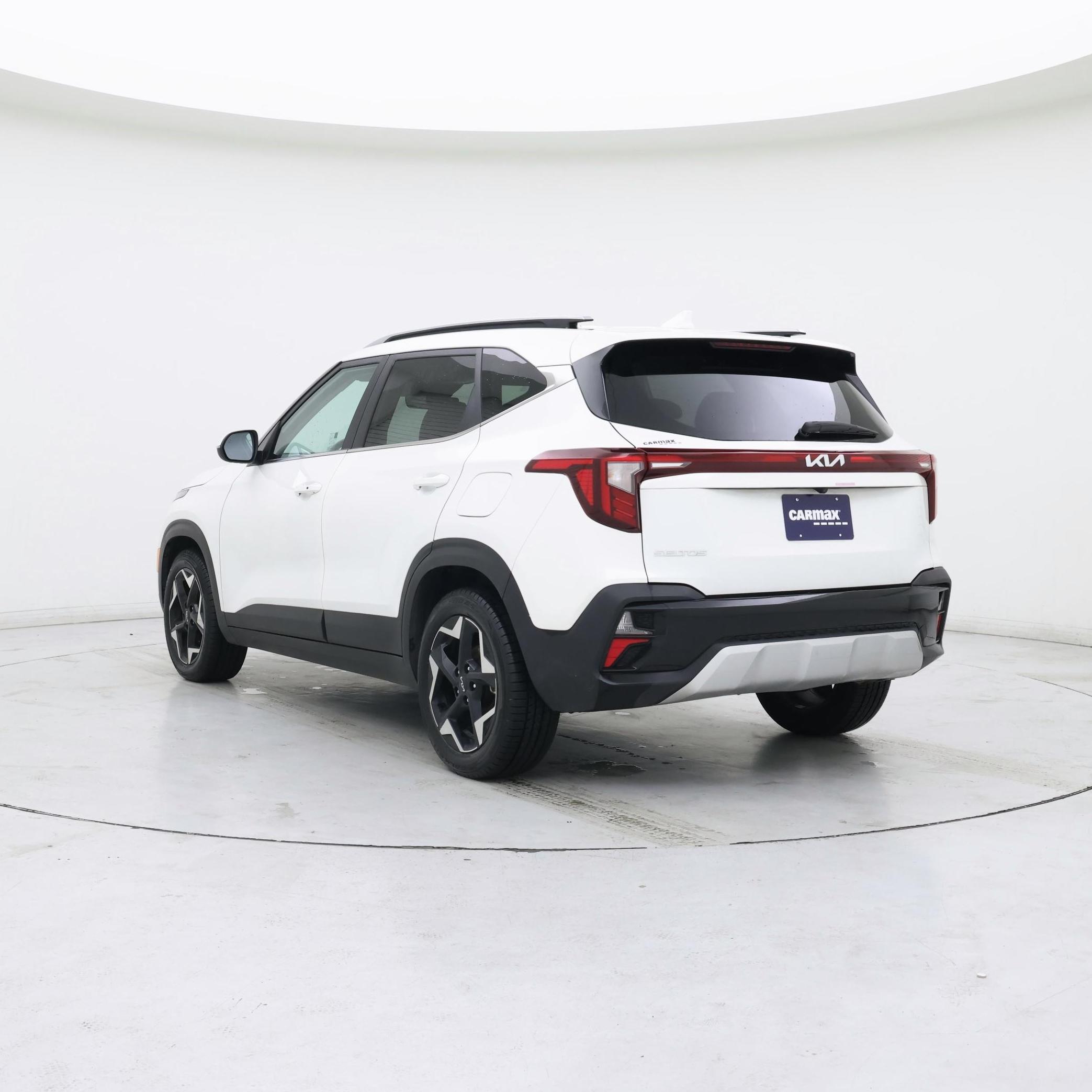 Thumbnail: 2024 Kia Seltos - 2