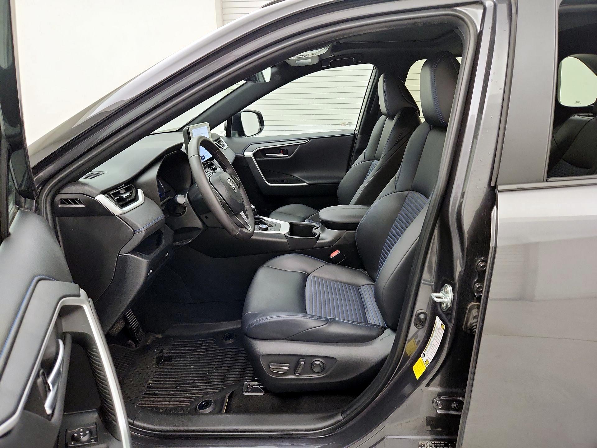 Thumbnail: 2023 Toyota RAV4 - 11