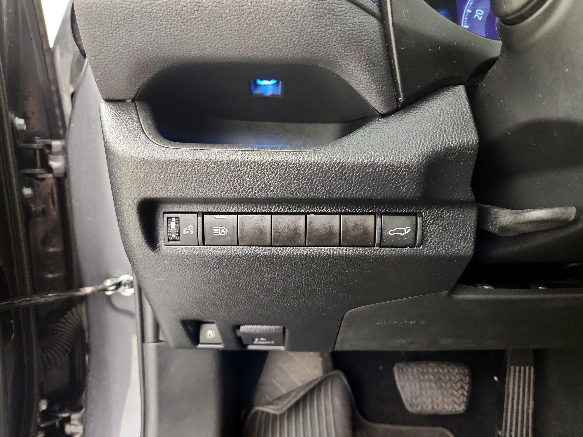 Thumbnail: 2023 Toyota RAV4 - 13