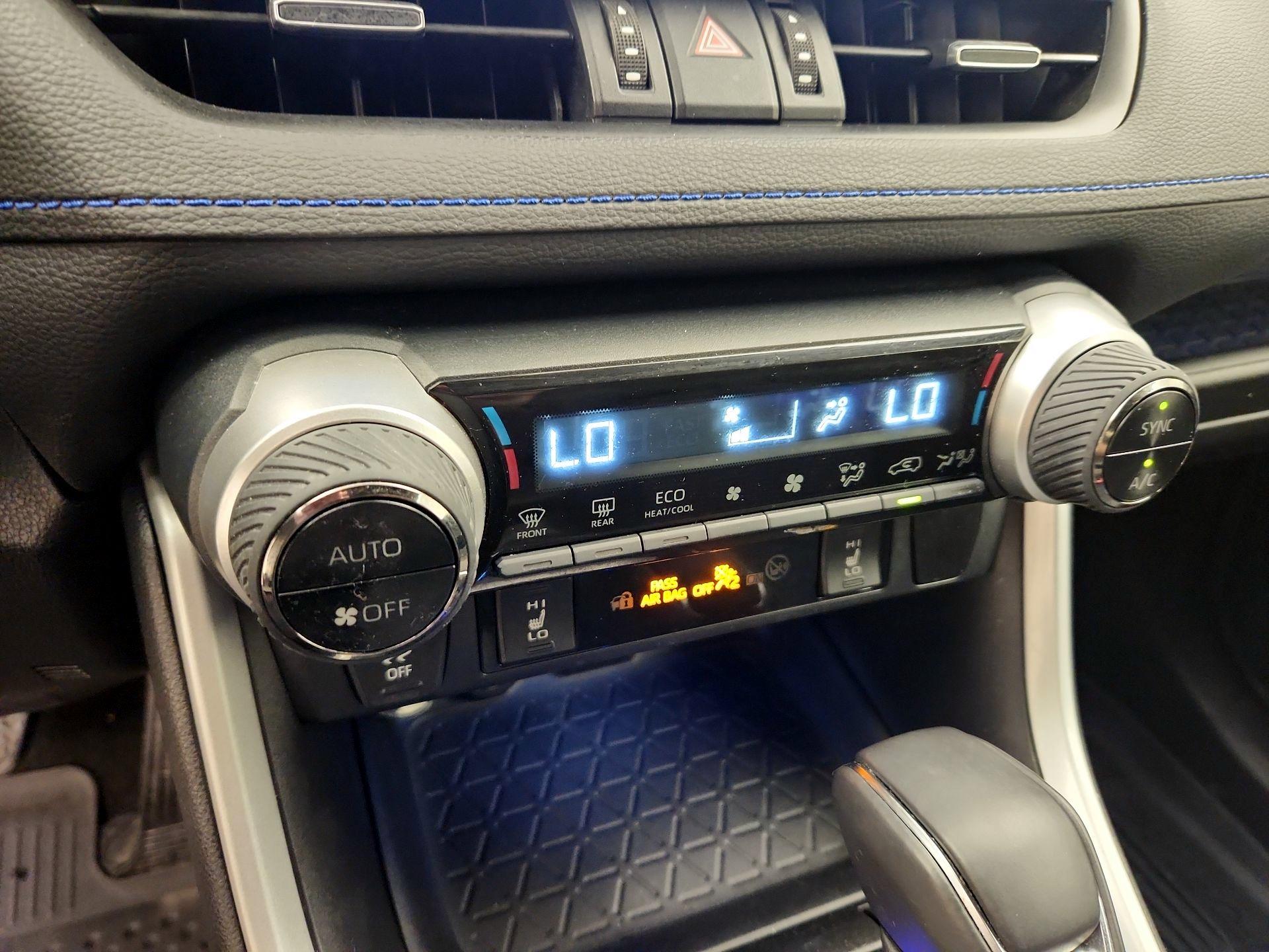 Thumbnail: 2023 Toyota RAV4 - 16