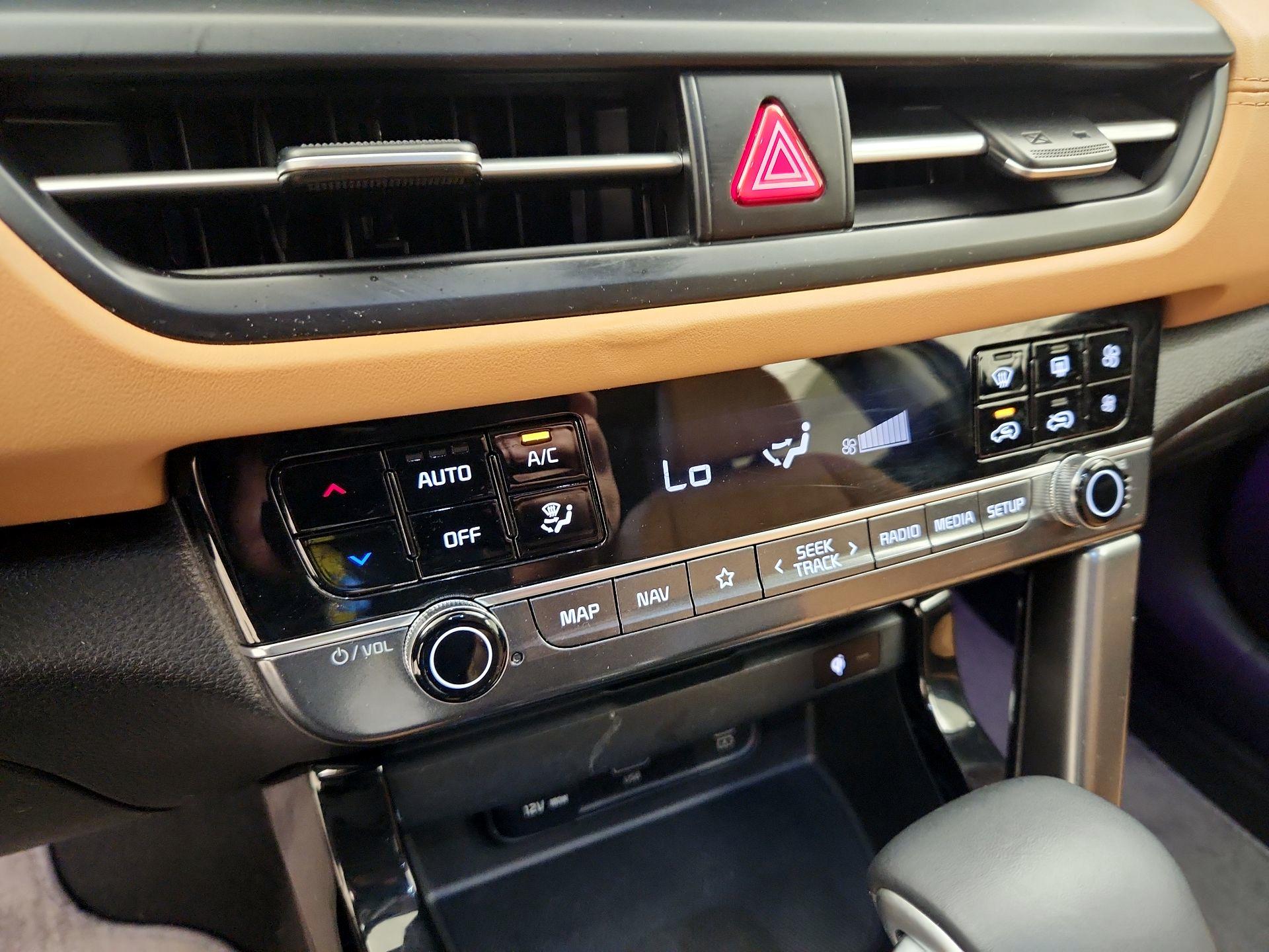 Thumbnail: 2024 Kia Seltos - 17