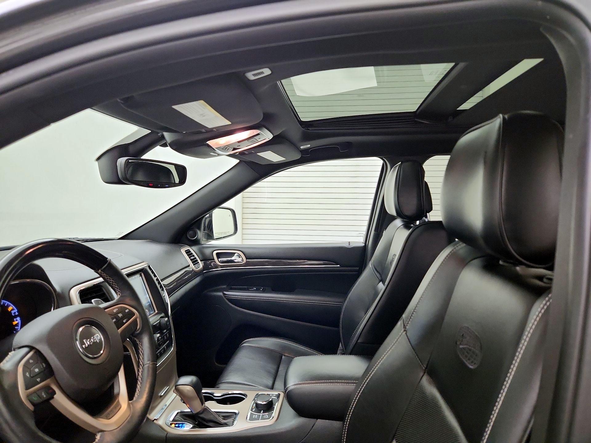 Thumbnail: 2017 Jeep Grand Cherokee - 20