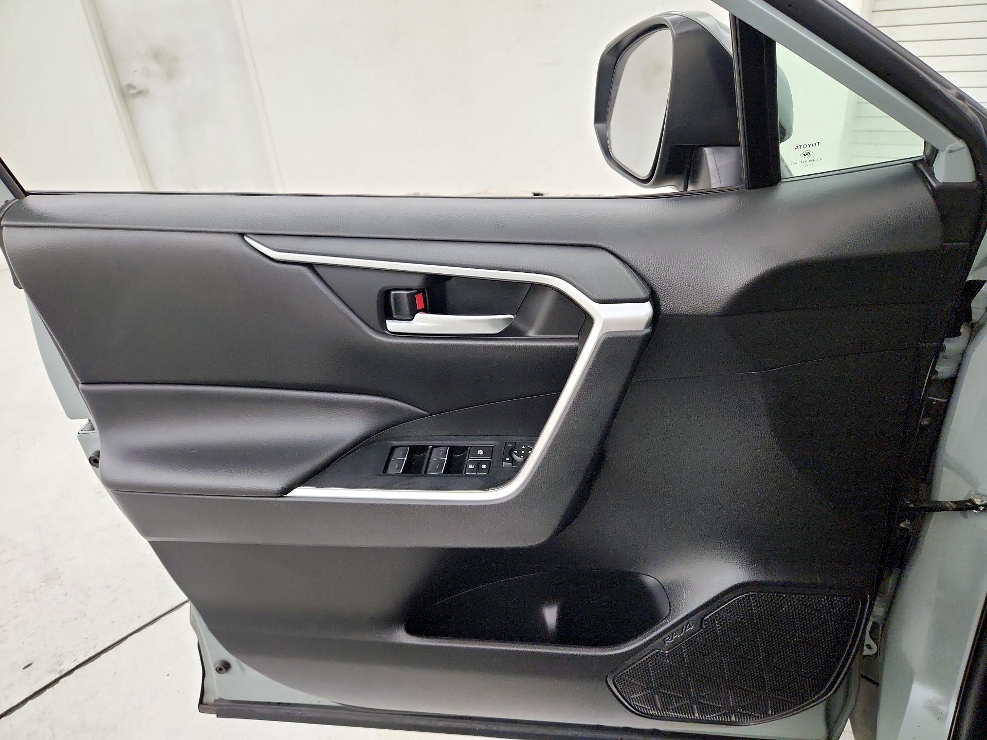 Thumbnail: 2023 Toyota RAV4 - 12