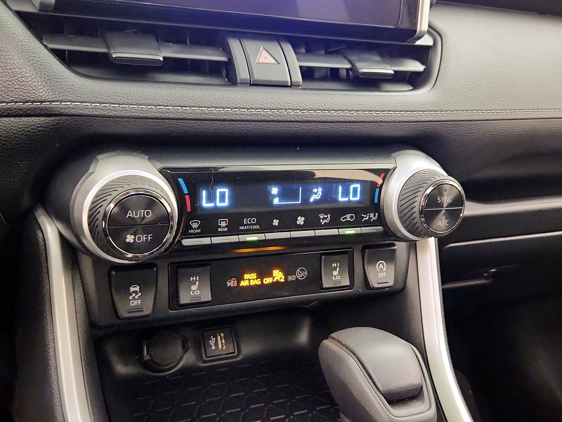 Thumbnail: 2023 Toyota RAV4 - 16