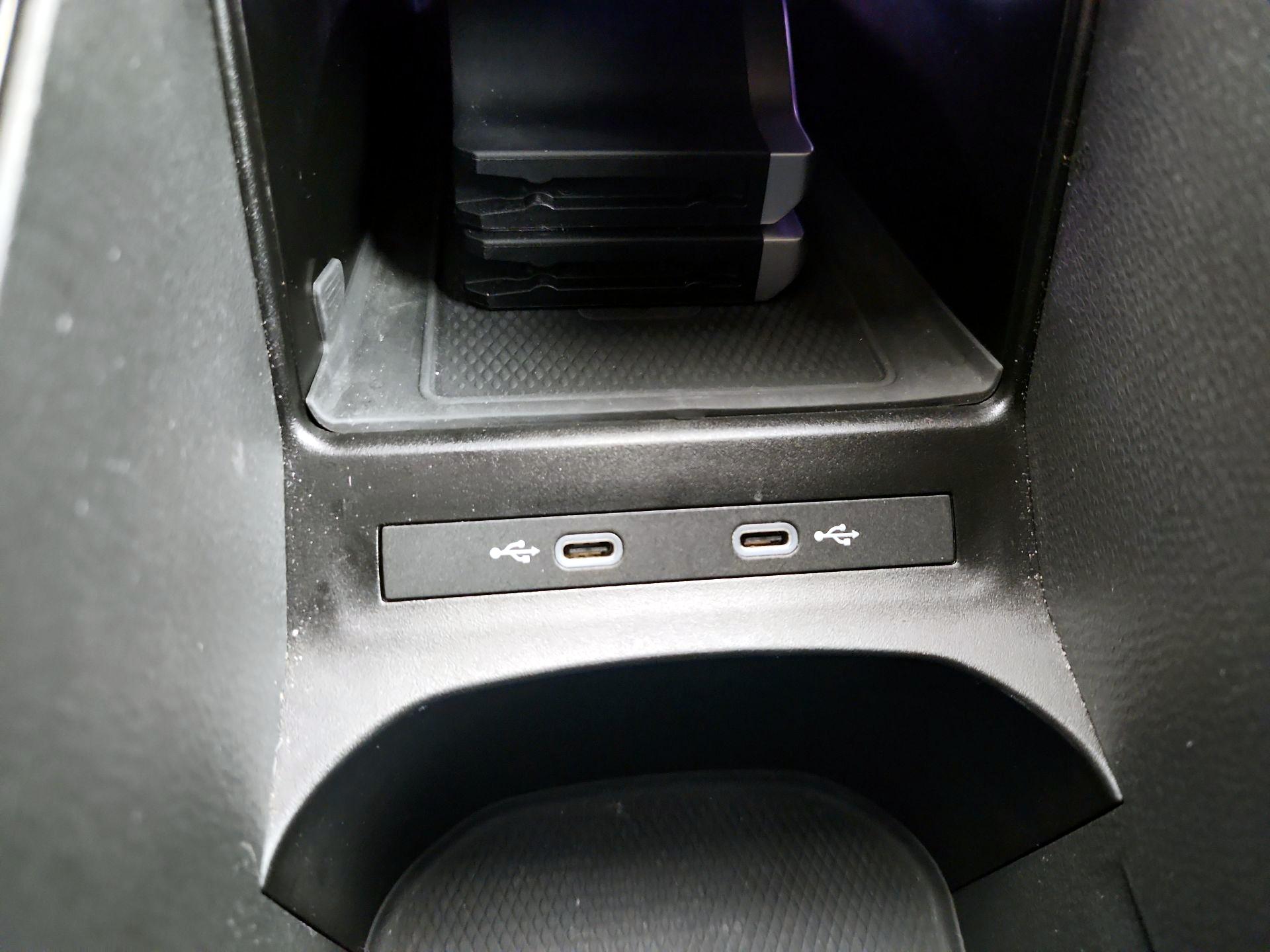 Thumbnail: 2022 Volkswagen ID.4 - 19