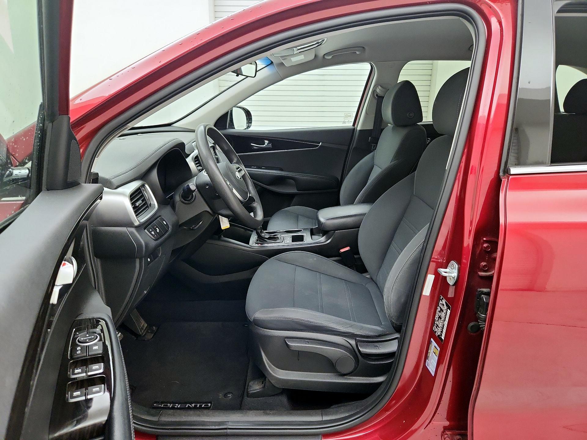 Thumbnail: 2019 Kia Sorento - 11