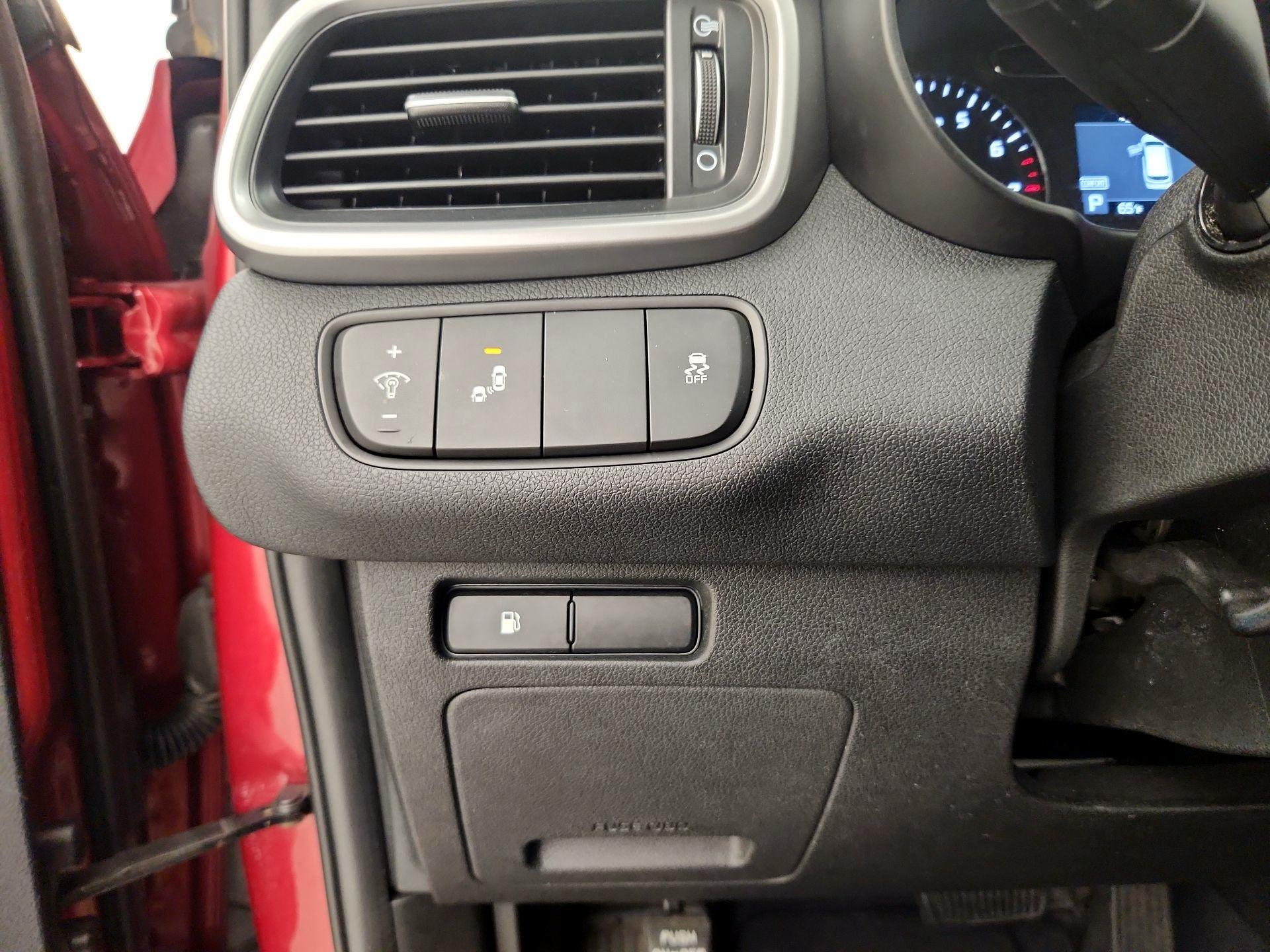 Thumbnail: 2019 Kia Sorento - 13