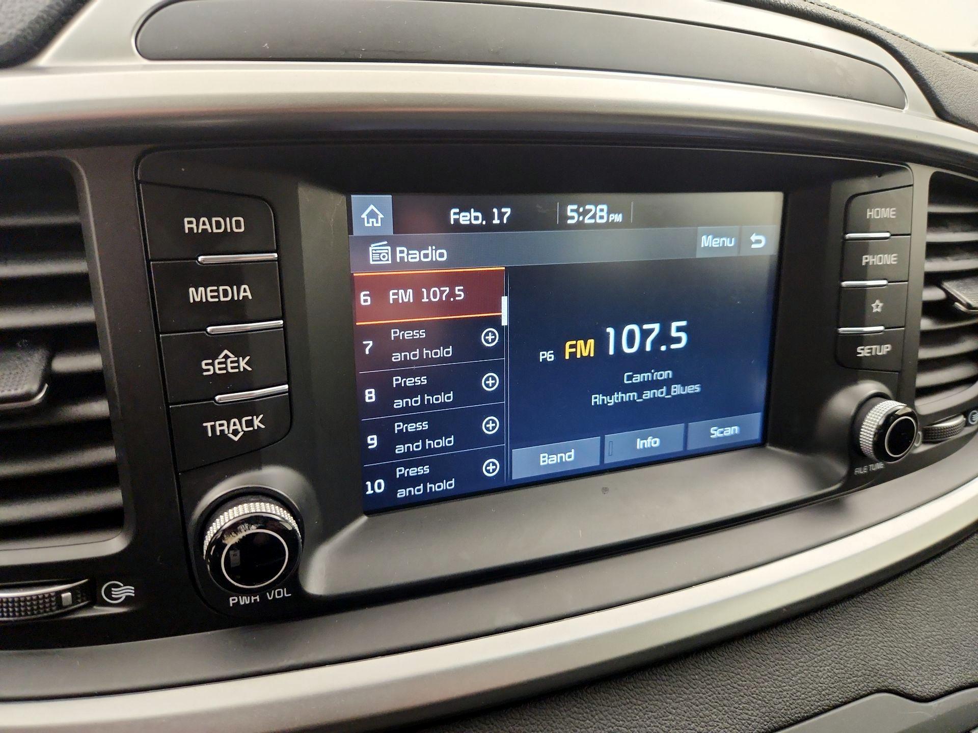 Thumbnail: 2019 Kia Sorento - 15