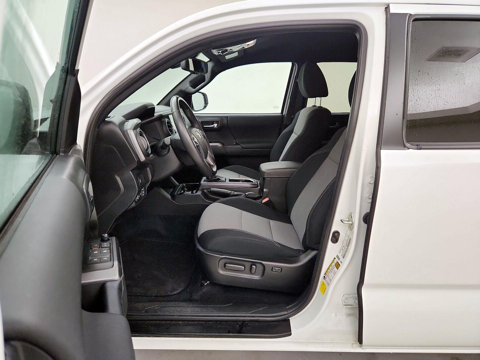 Thumbnail: 2023 Toyota Tacoma - 11