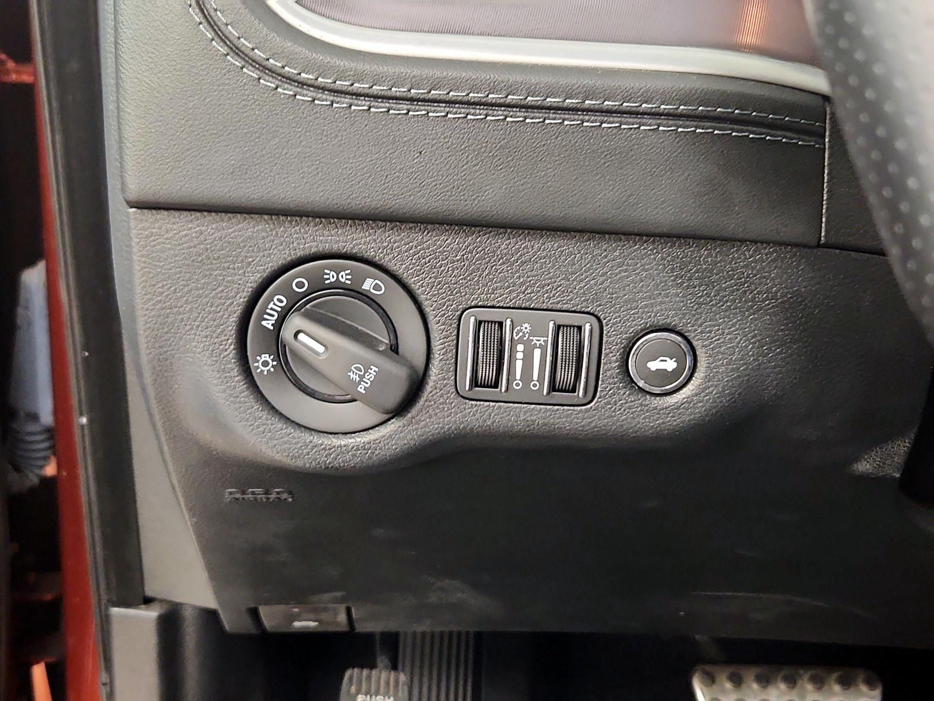 Thumbnail: 2022 Dodge Charger - 13