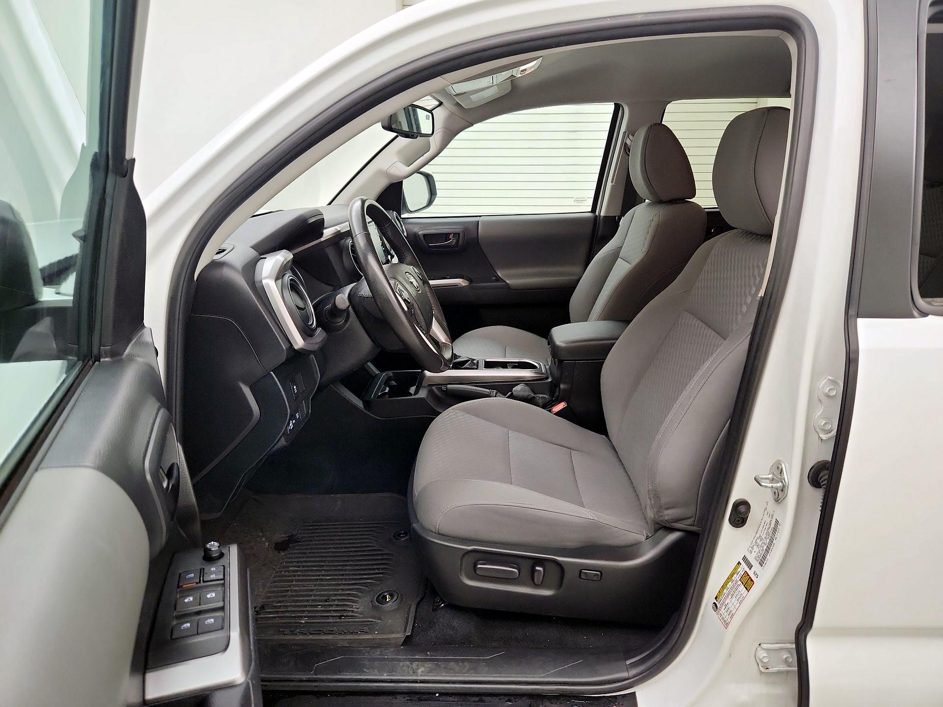 Thumbnail: 2023 Toyota Tacoma - 11