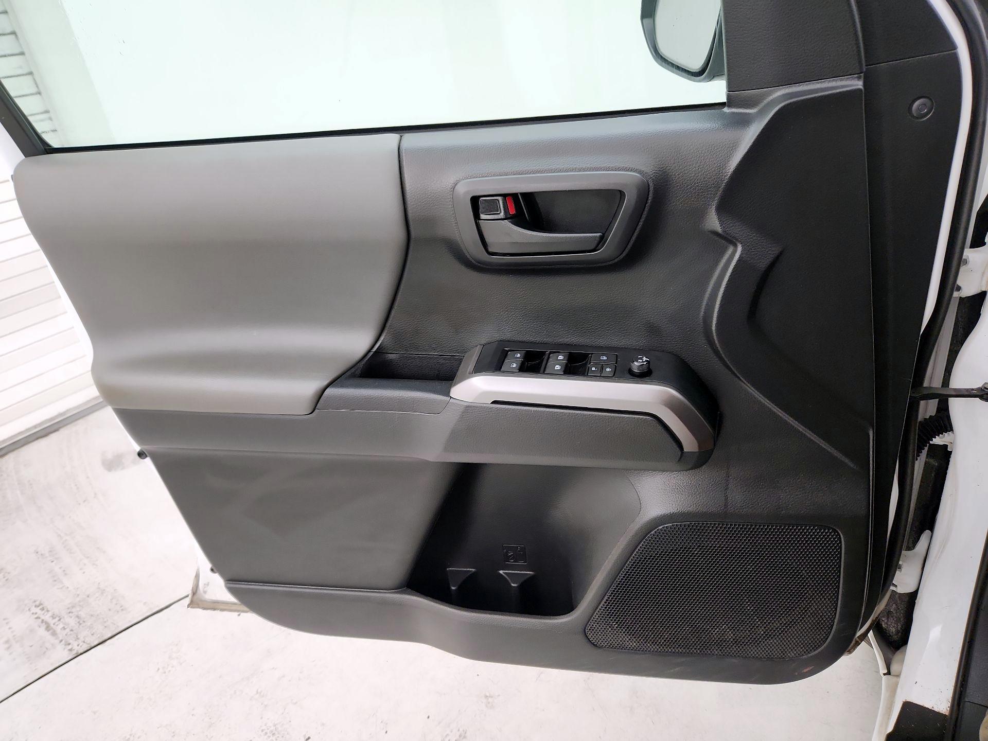 Thumbnail: 2023 Toyota Tacoma - 12