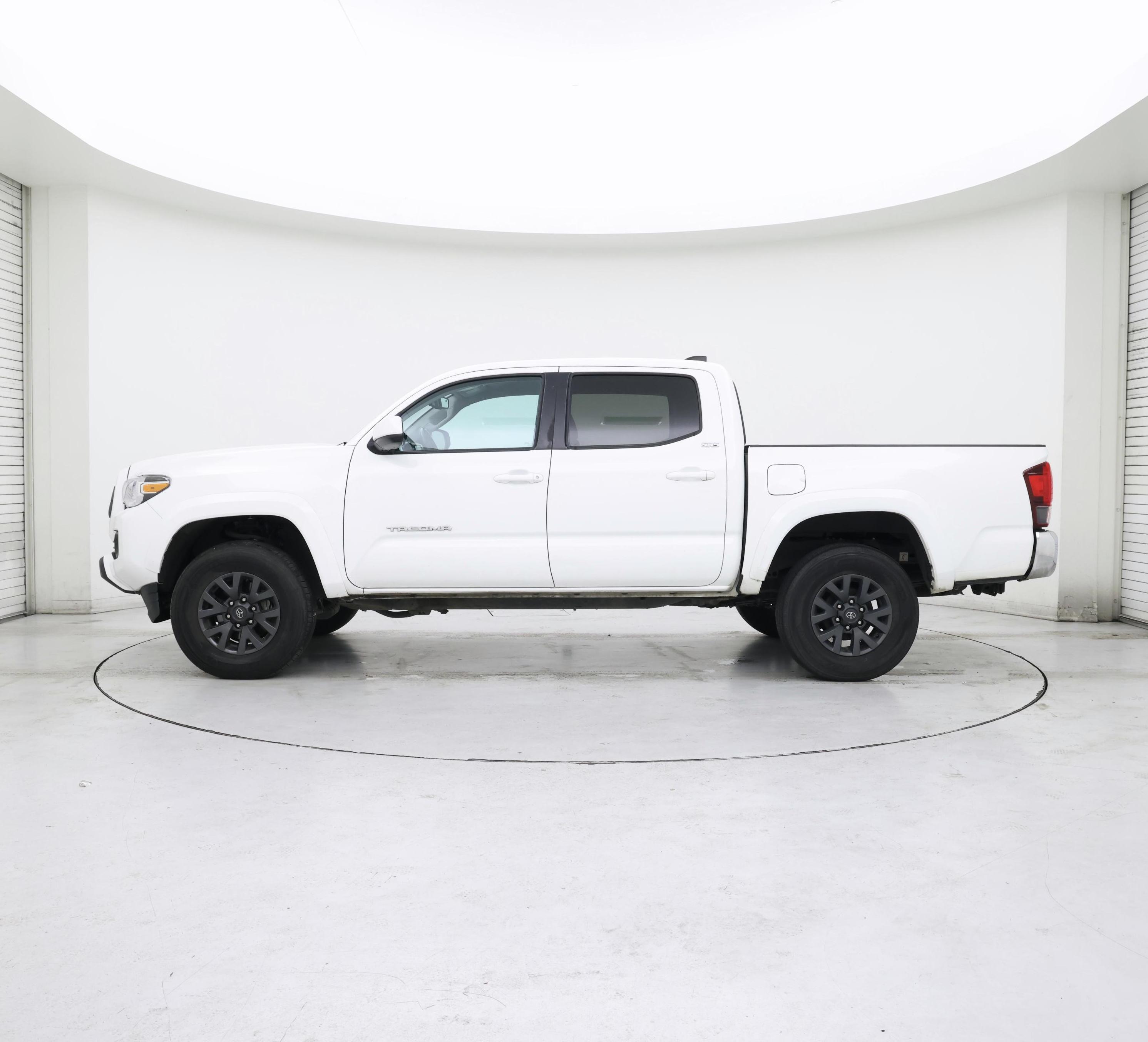 Thumbnail: 2023 Toyota Tacoma - 3