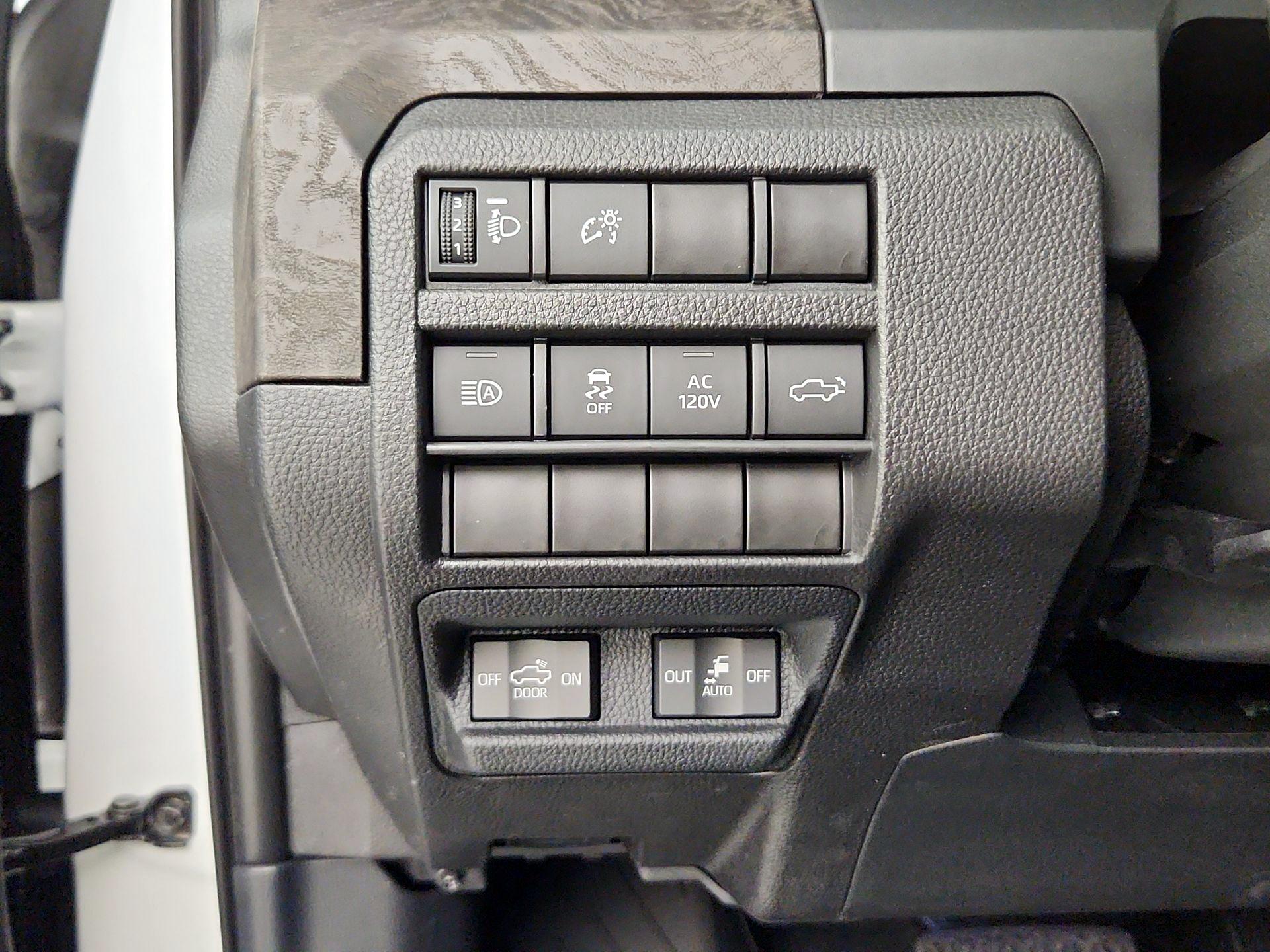 Thumbnail: 2024 Toyota Tacoma - 13