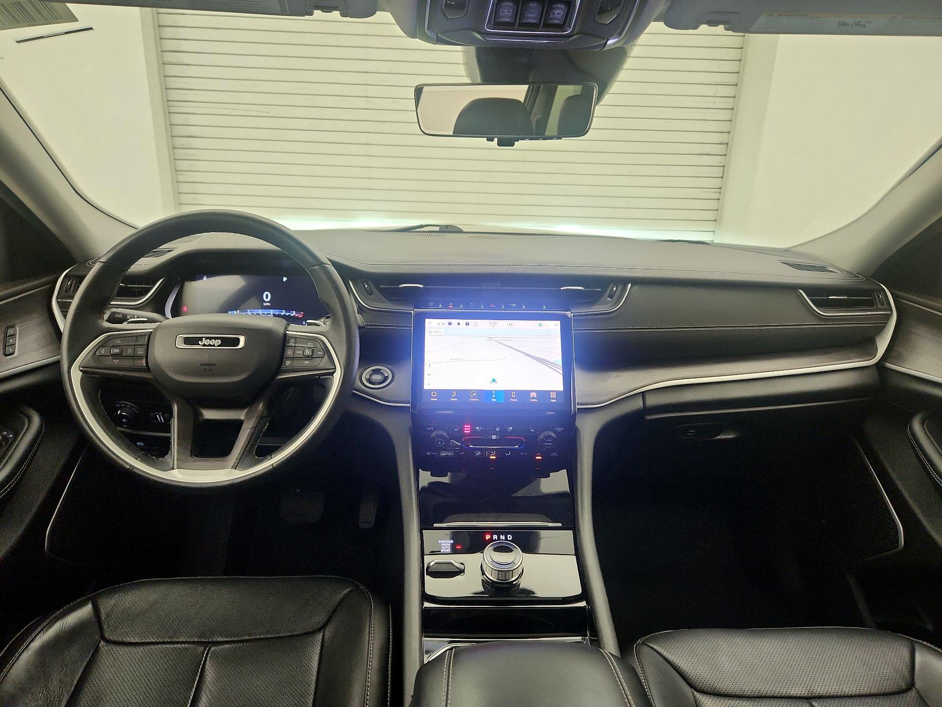 Thumbnail: 2022 Jeep Grand Cherokee L - 9