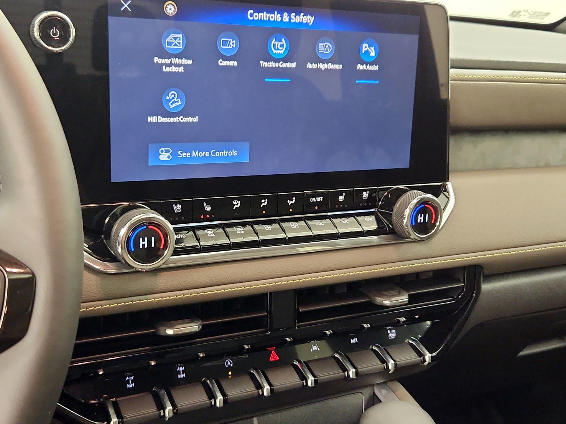 Thumbnail: 2025 Chevrolet Colorado - 15