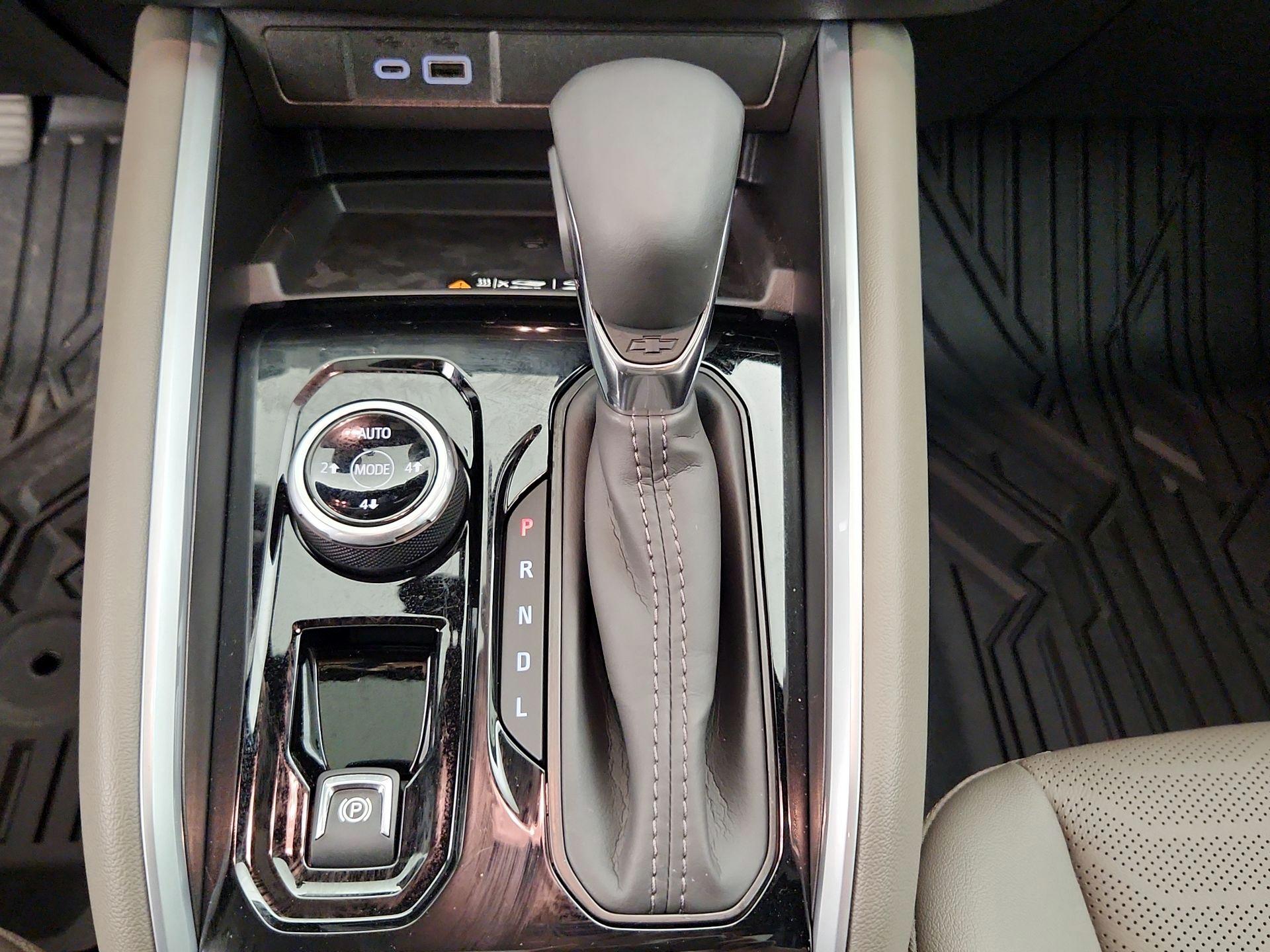 Thumbnail: 2025 Chevrolet Colorado - 16