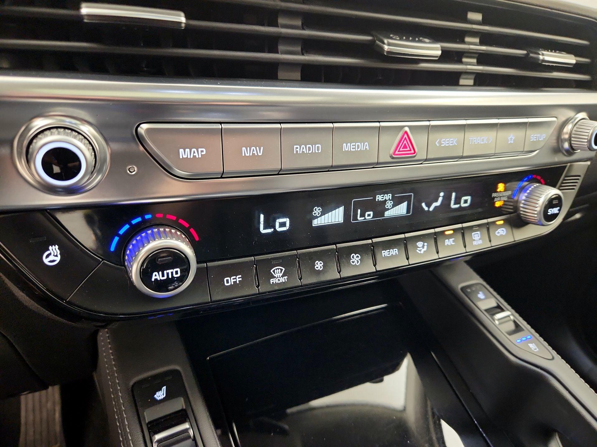 Thumbnail: 2022 Kia Telluride - 17