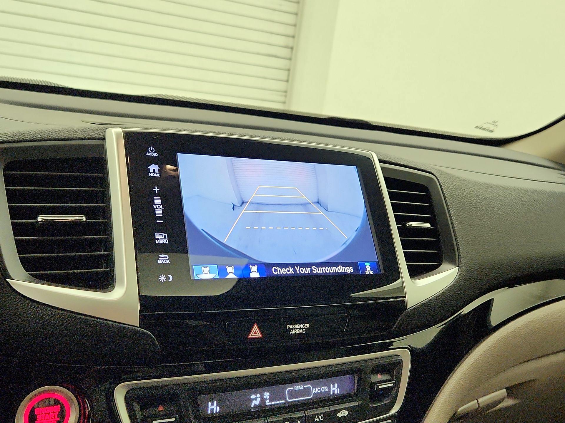 Thumbnail: 2017 Honda Ridgeline - 15