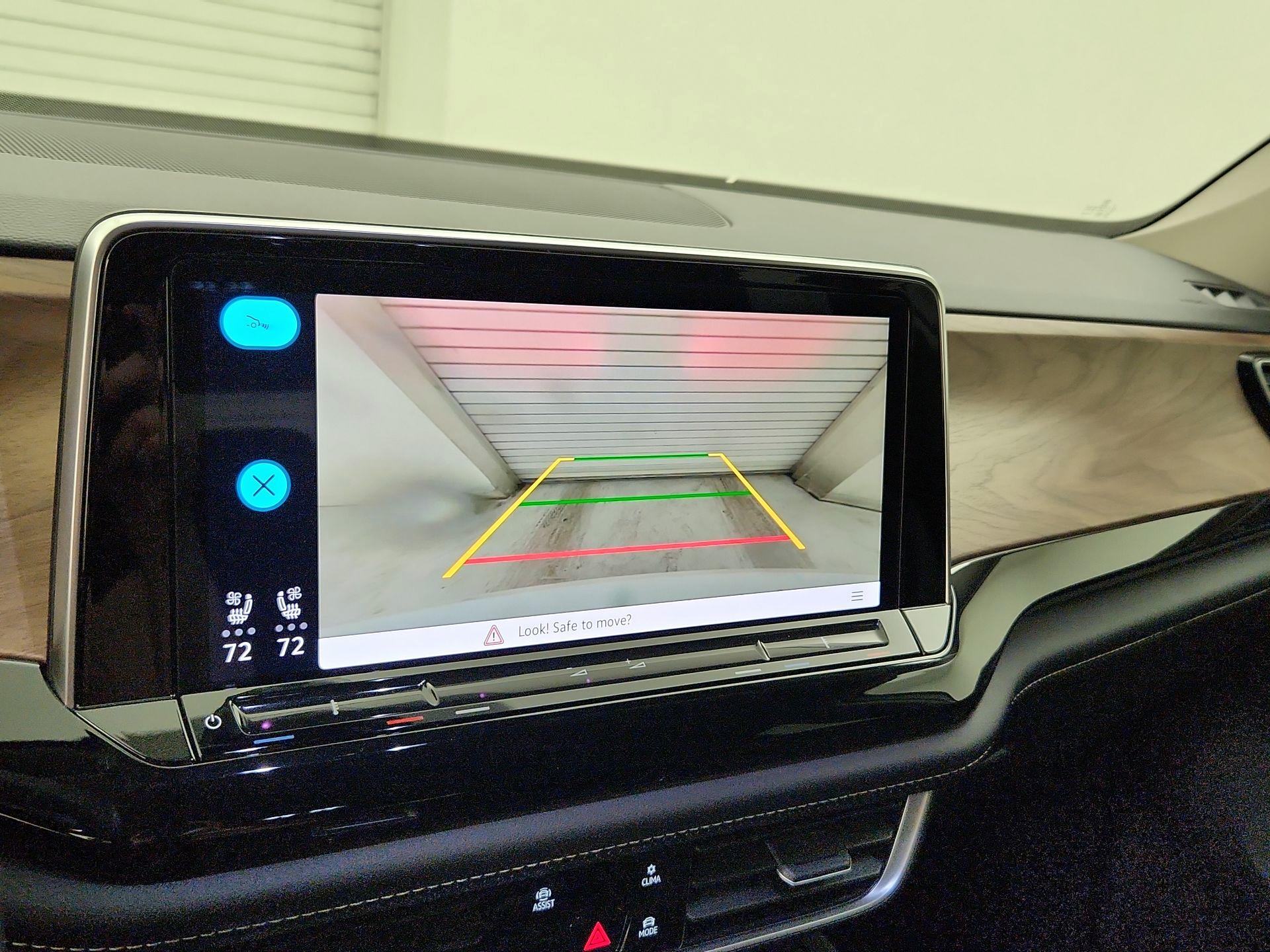 Thumbnail: 2024 Volkswagen Atlas - 14