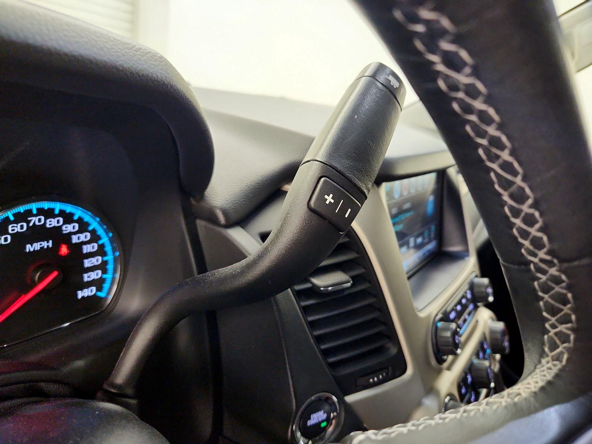 Thumbnail: 2020 GMC Yukon XL - 18