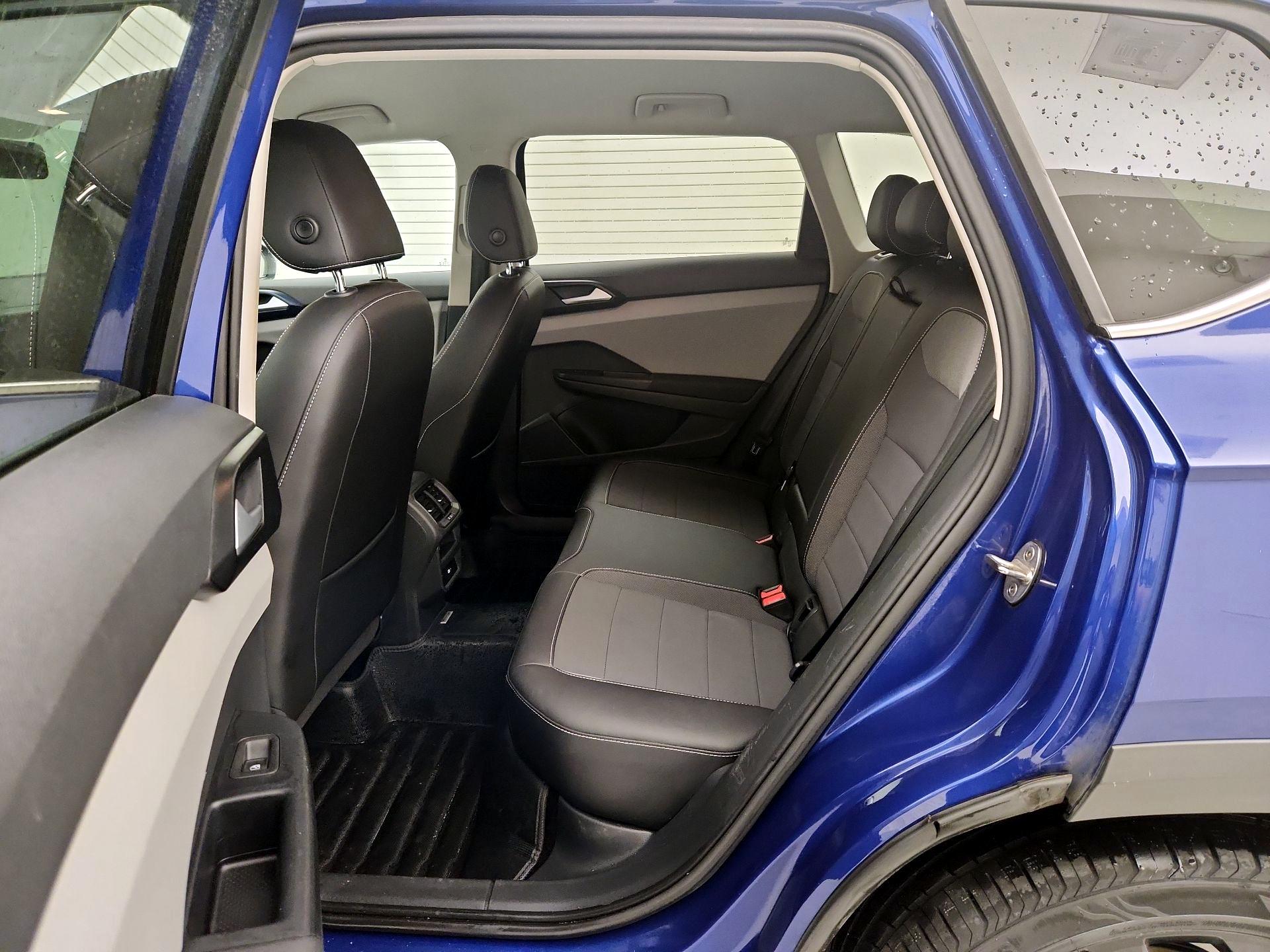 Thumbnail: 2022 Volkswagen Taos - 19