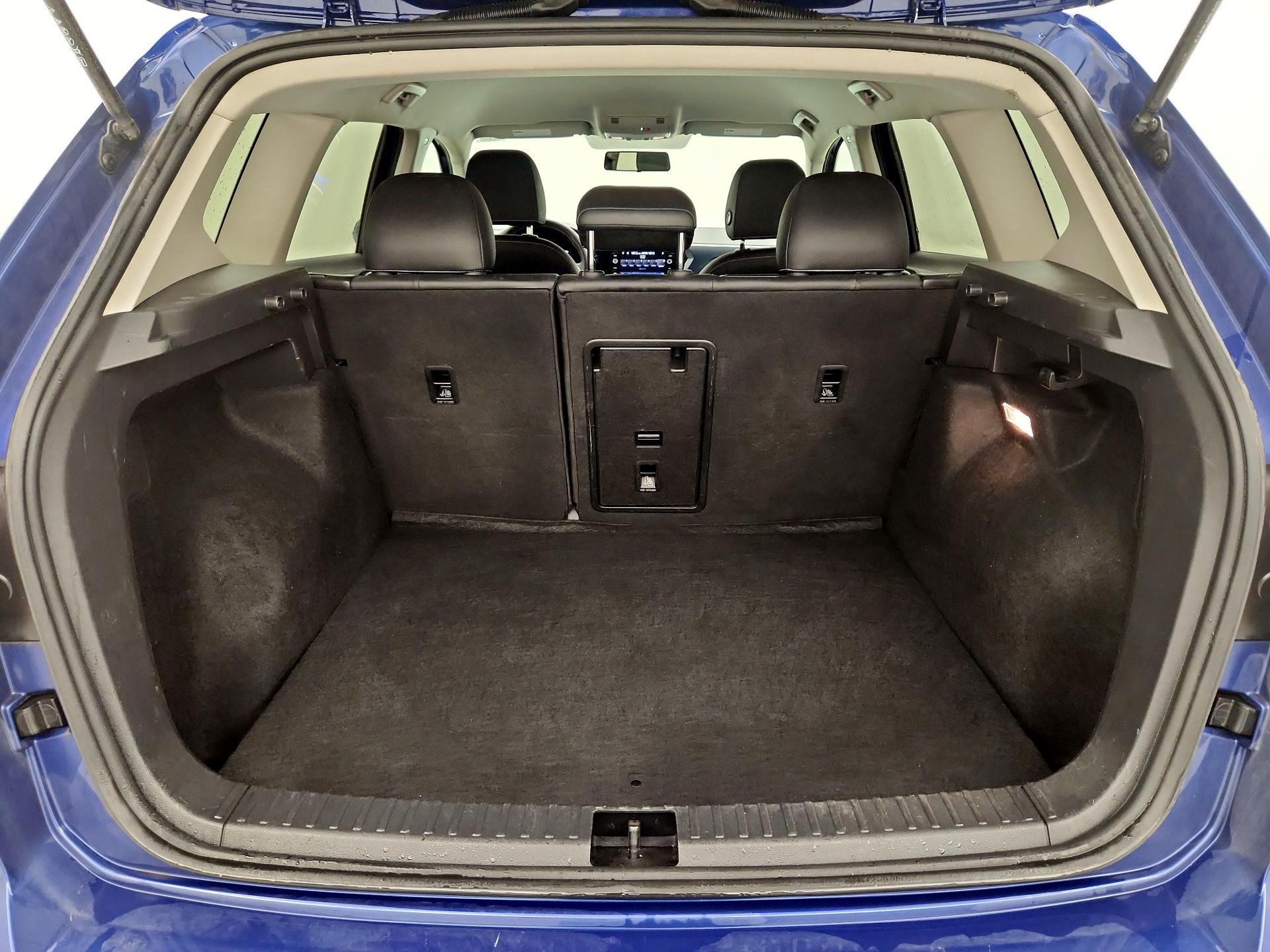 Thumbnail: 2022 Volkswagen Taos - 20