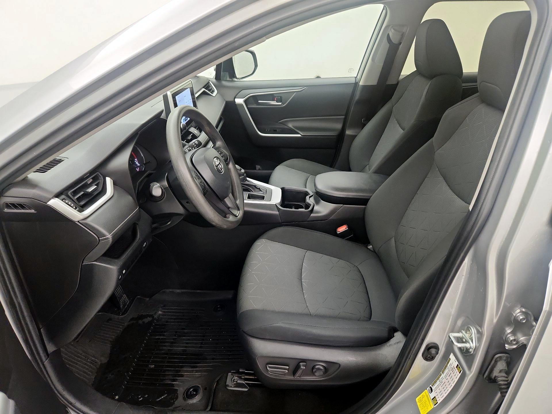 Thumbnail: 2023 Toyota RAV4 - 11