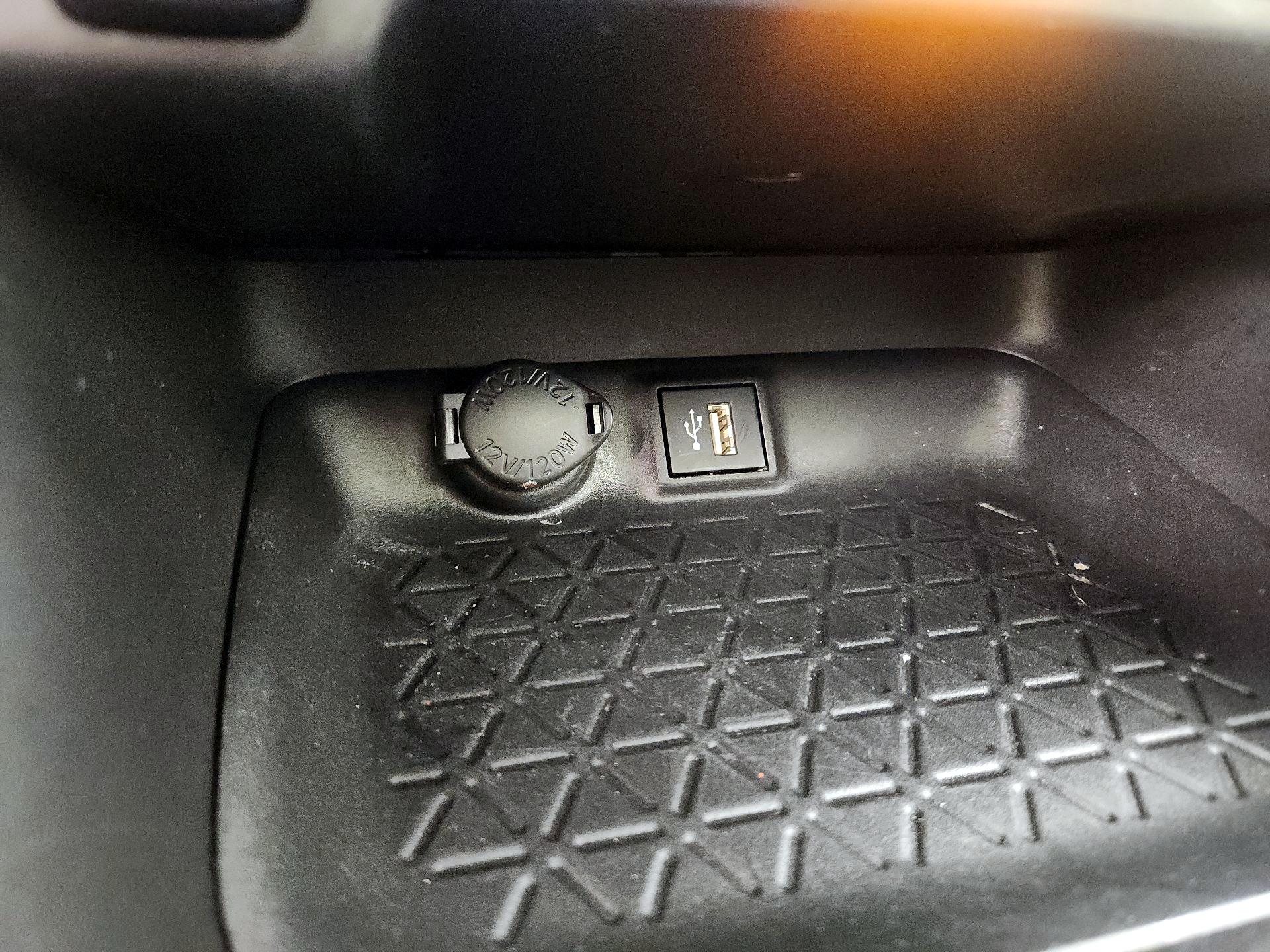 Thumbnail: 2023 Toyota RAV4 - 18