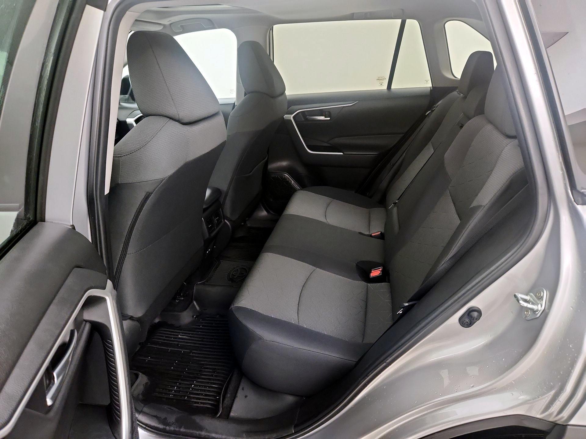 Thumbnail: 2023 Toyota RAV4 - 20