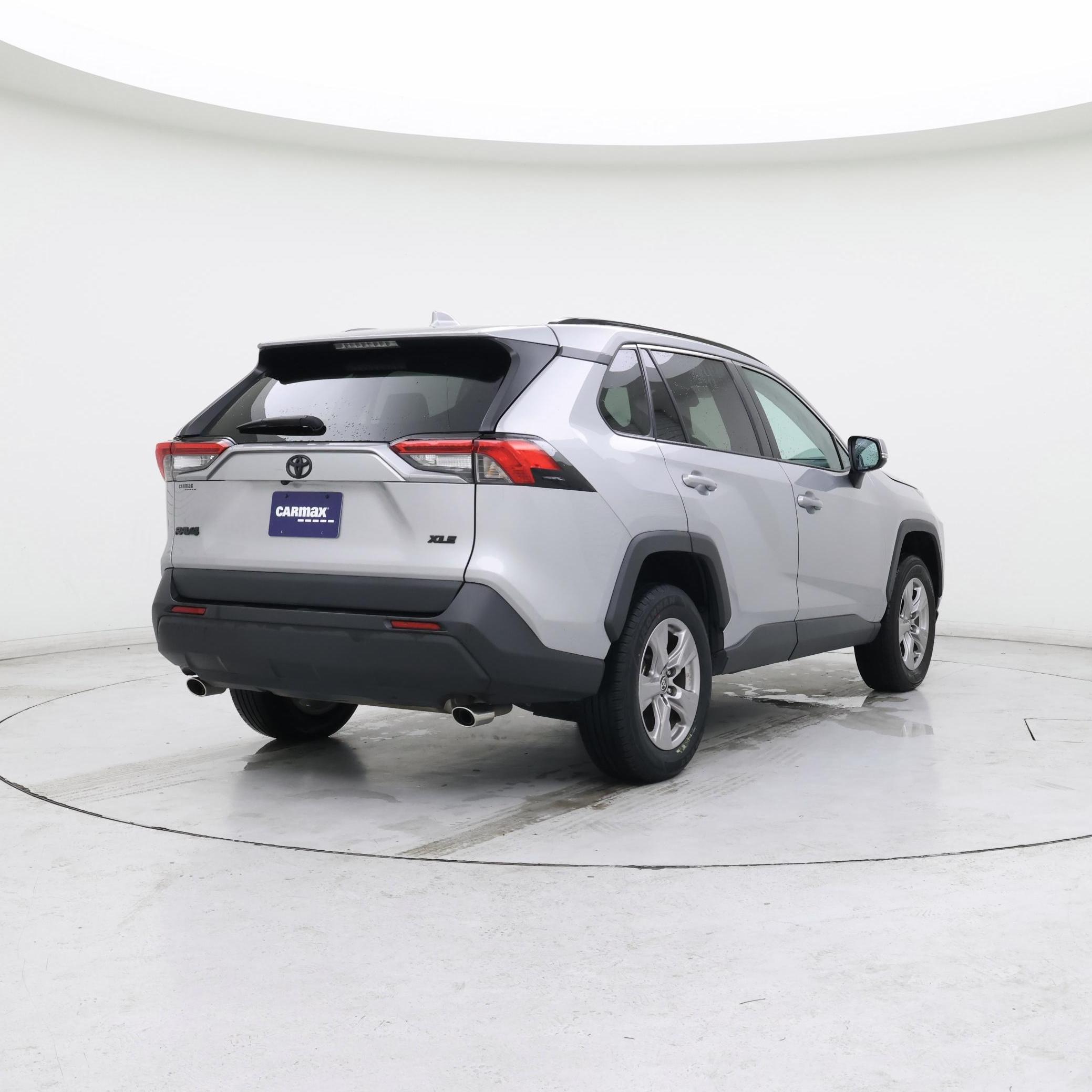 Thumbnail: 2023 Toyota RAV4 - 8