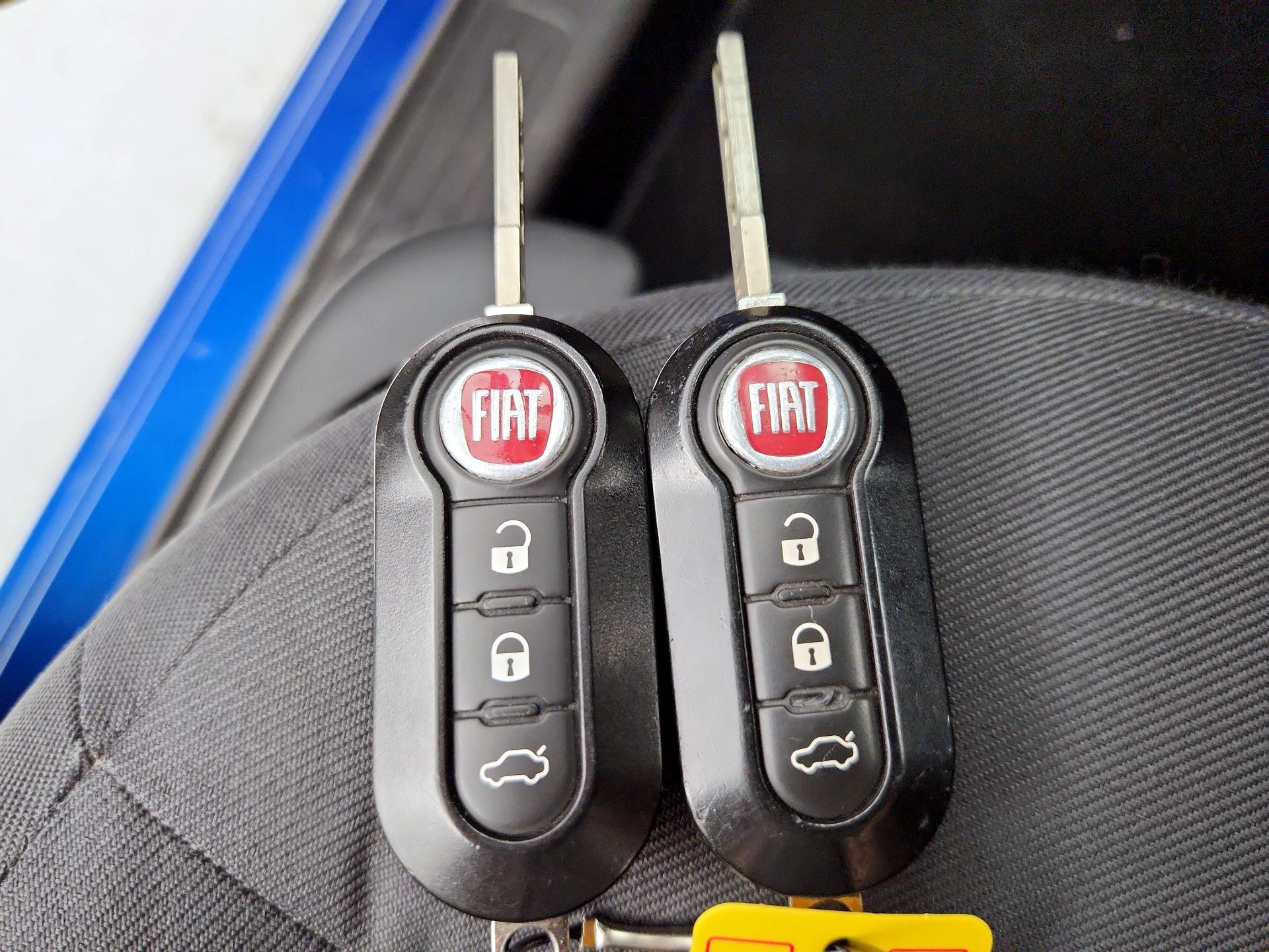 Thumbnail: 2015 Fiat 500 - 20