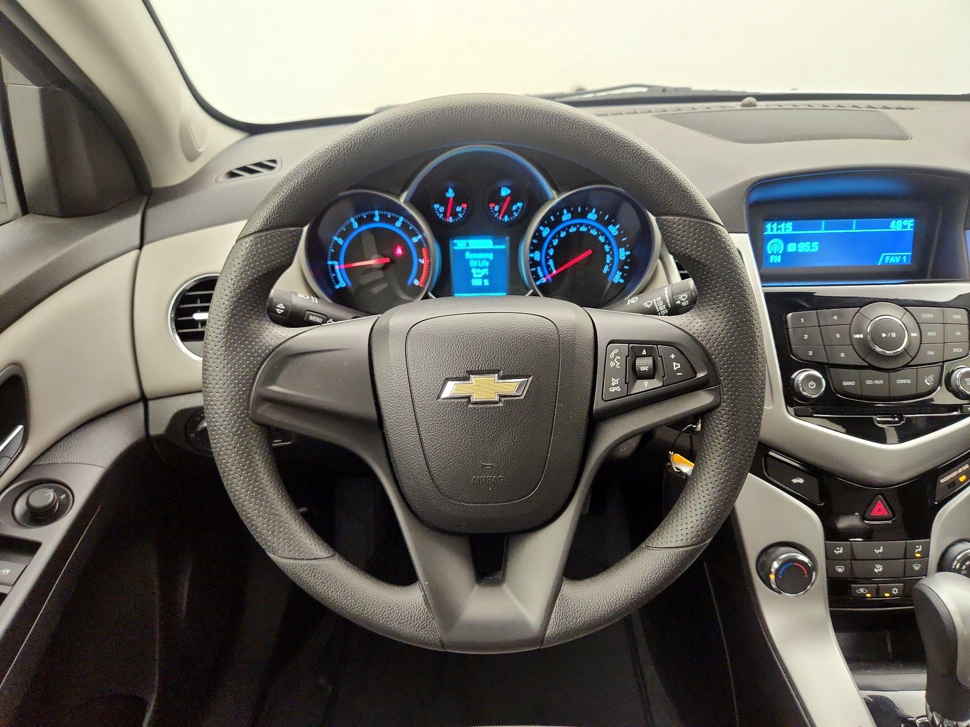 Thumbnail: 2015 Chevrolet Cruze - 10