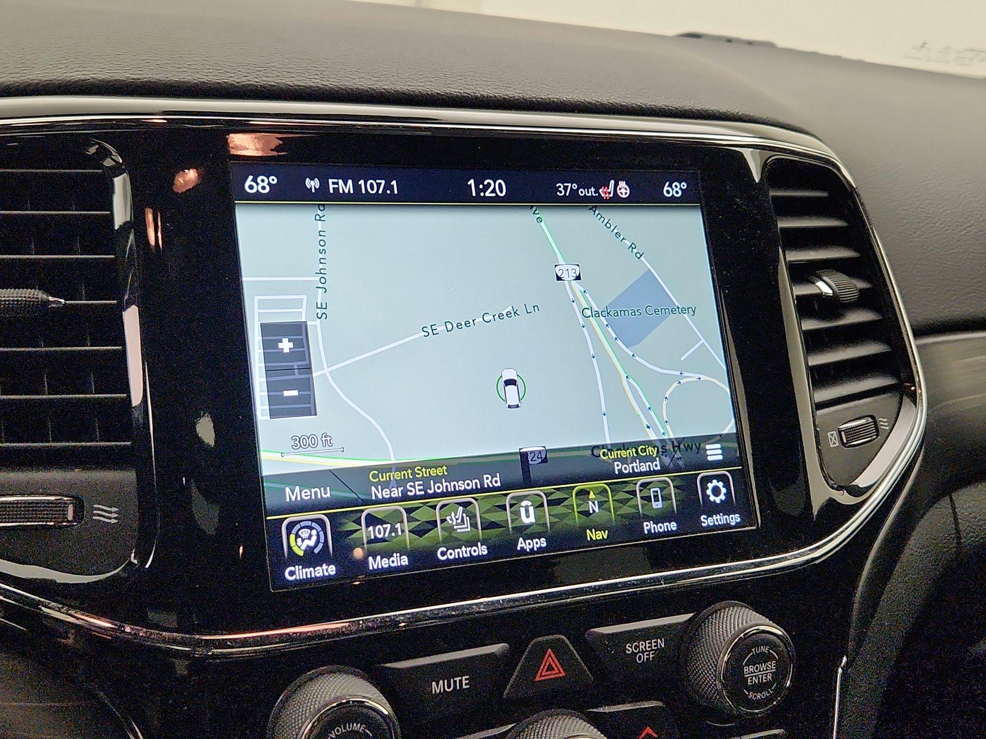 Thumbnail: 2021 Jeep Grand Cherokee - 14