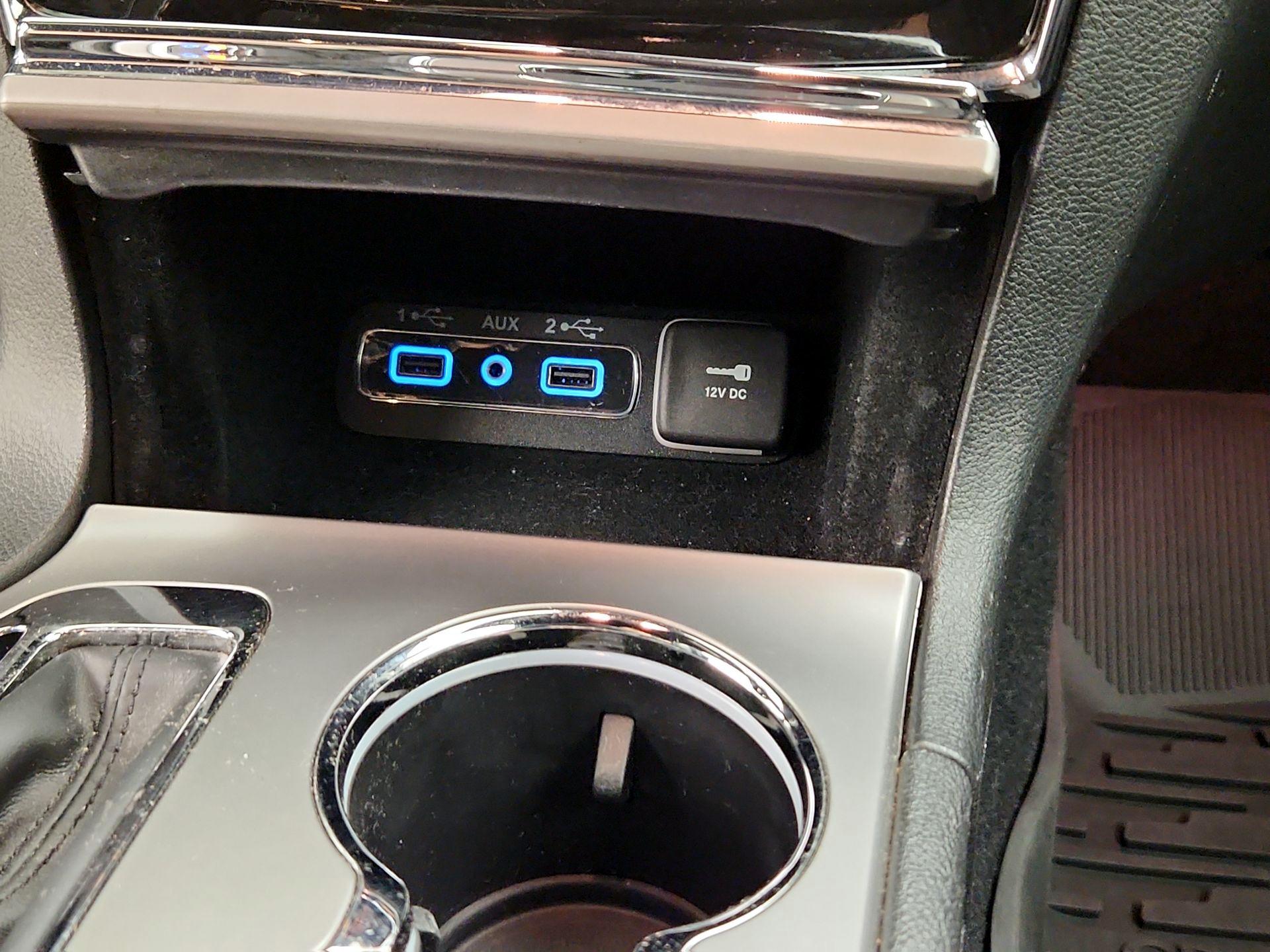 Thumbnail: 2021 Jeep Grand Cherokee - 19