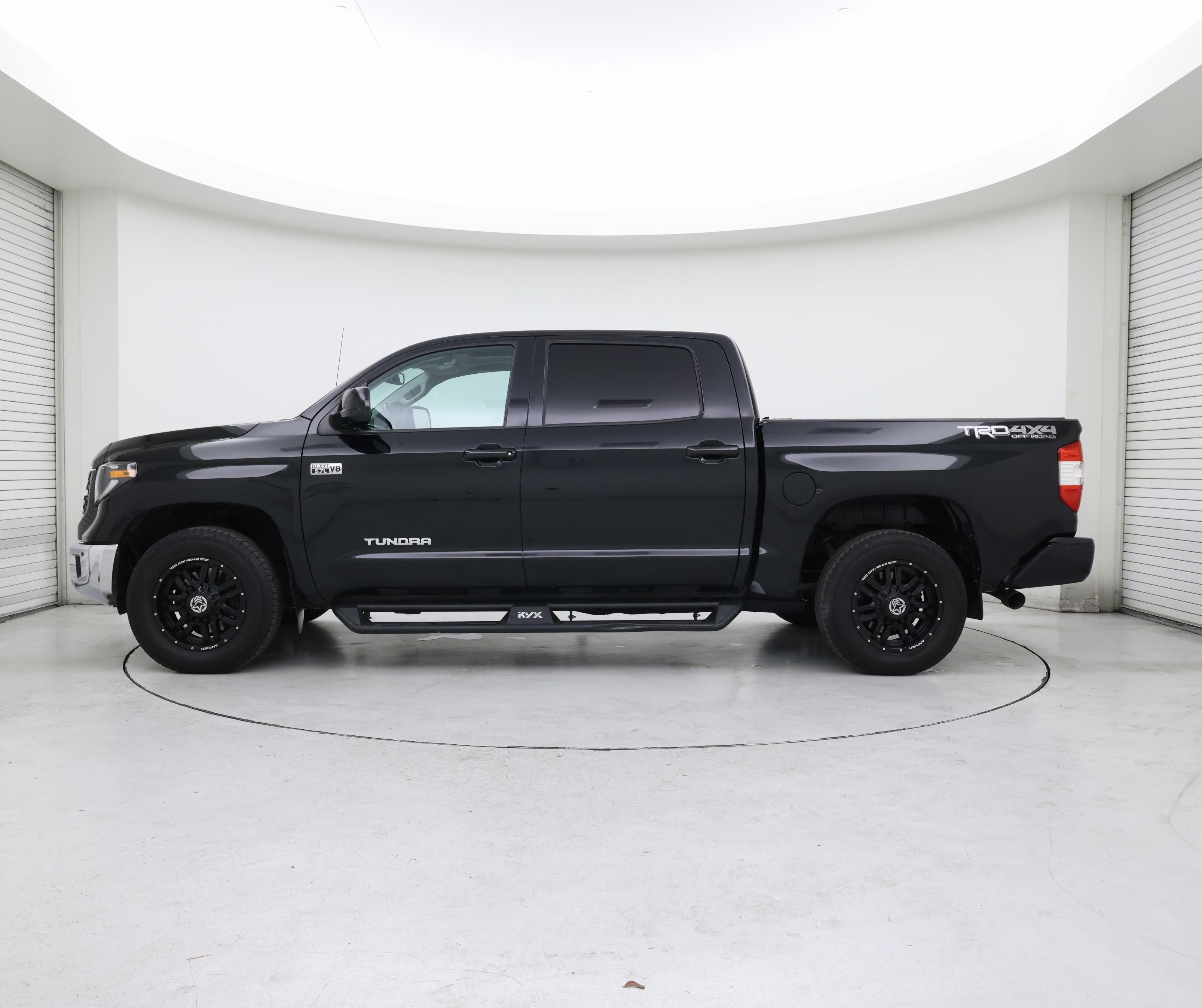 Thumbnail: 2019 Toyota Tundra - 3