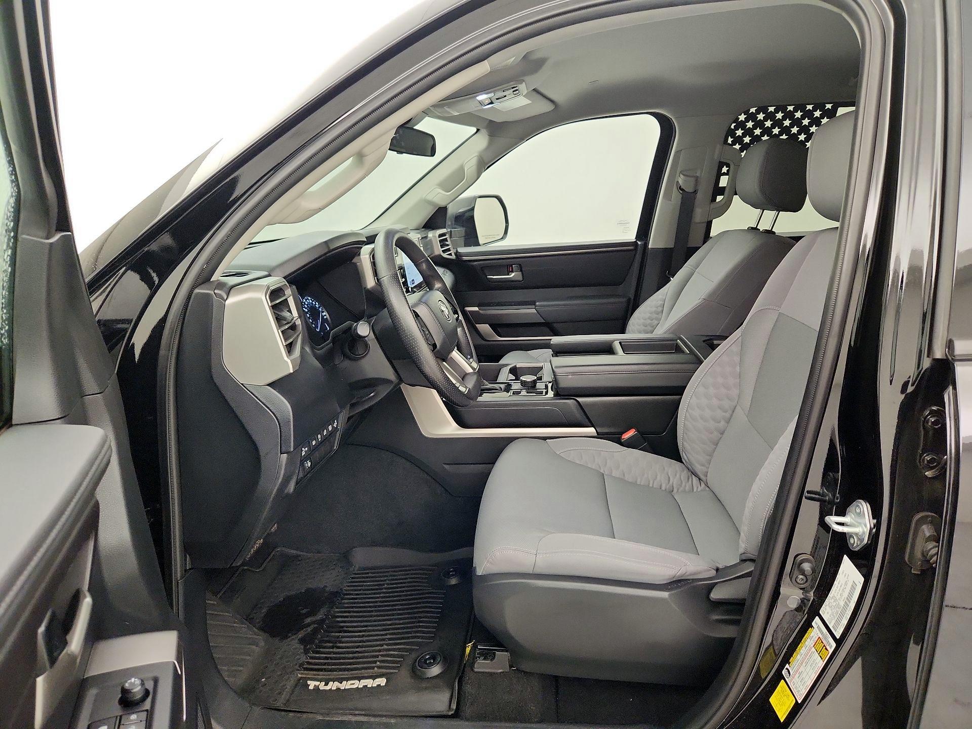 Thumbnail: 2023 Toyota Tundra - 11