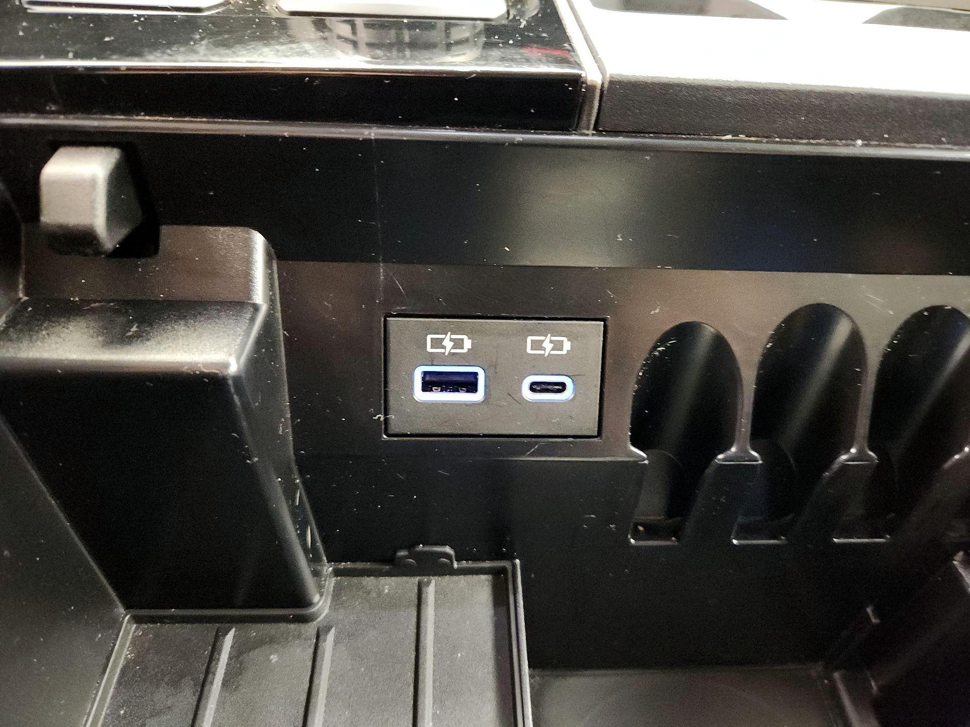 Thumbnail: 2023 Toyota Tundra - 18