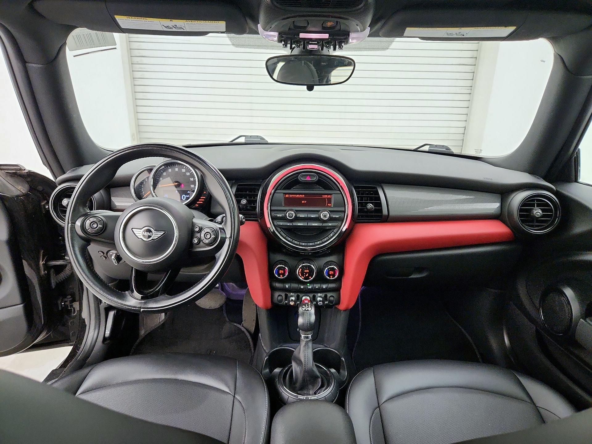 Thumbnail: 2015 MINI Cooper Hardtop - 9