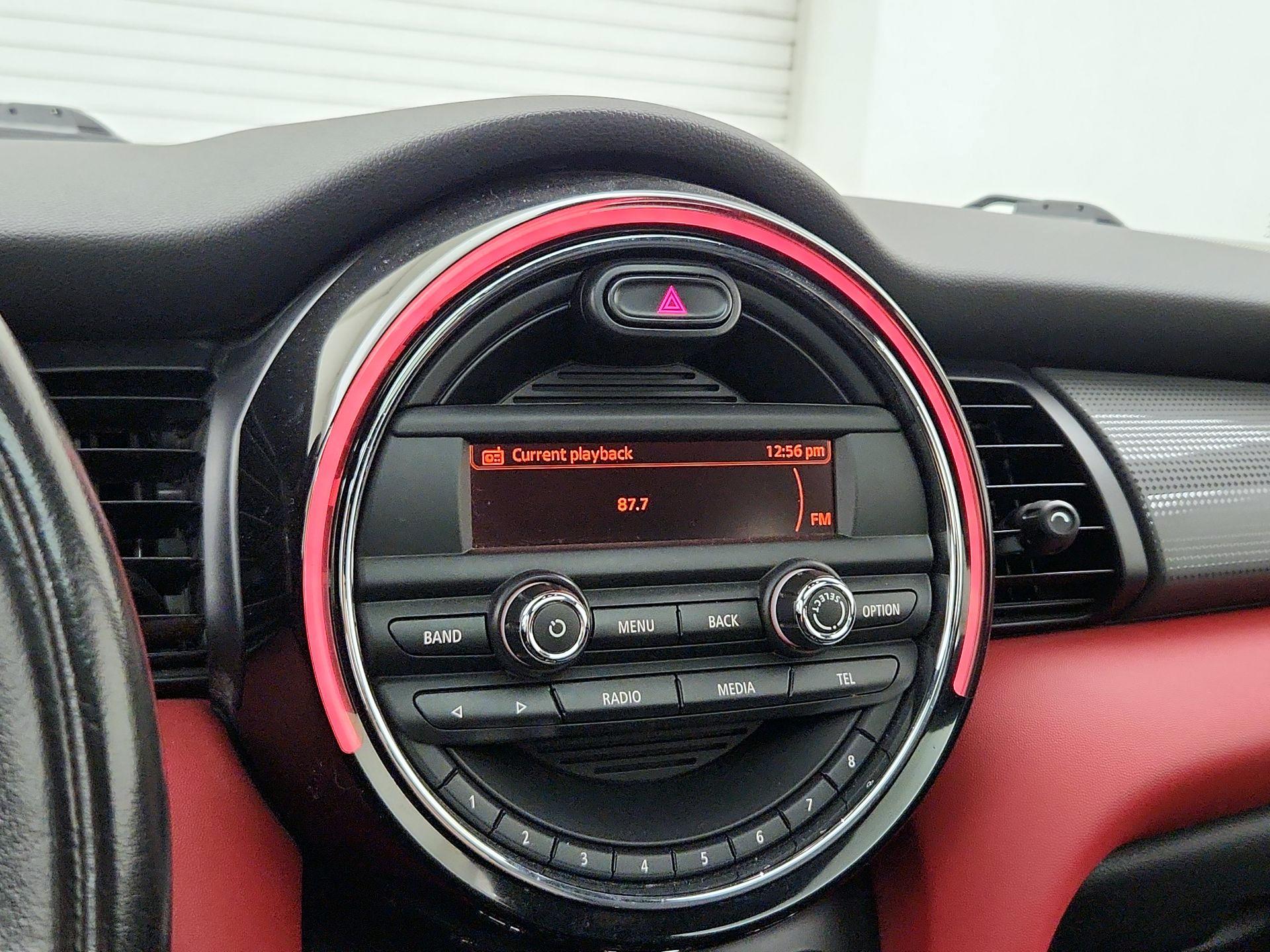 Thumbnail: 2015 MINI Cooper Hardtop - 14