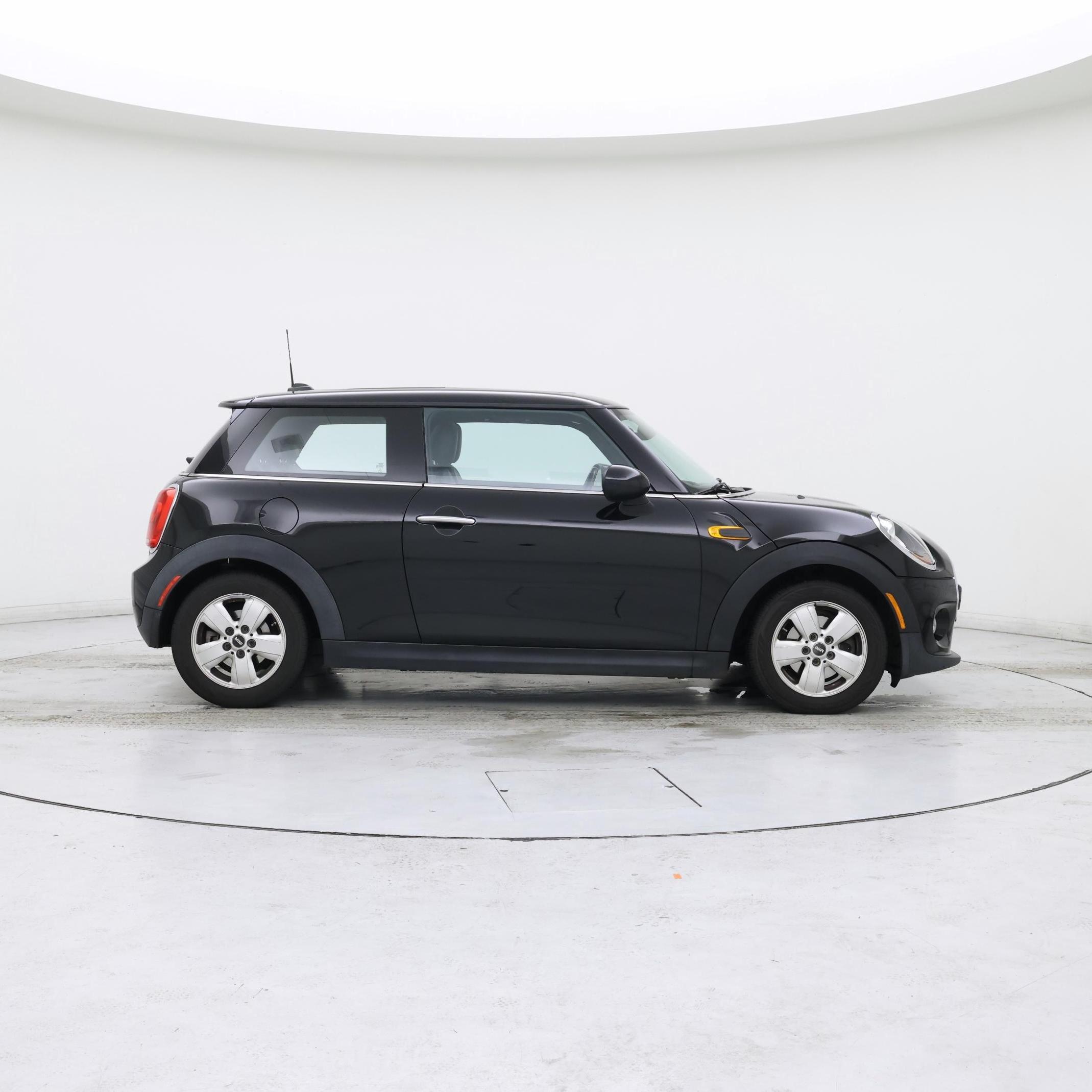 Thumbnail: 2015 MINI Cooper Hardtop - 7