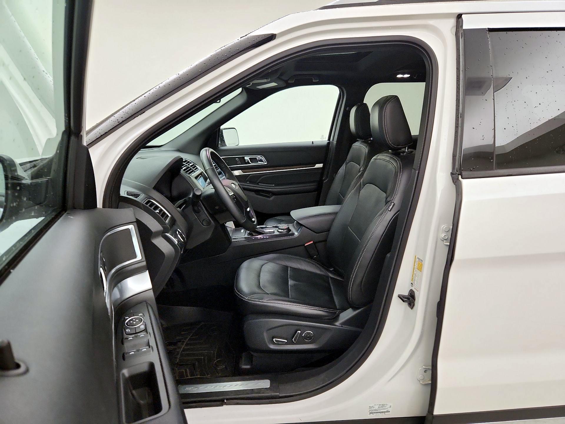 Thumbnail: 2018 Ford Explorer - 11