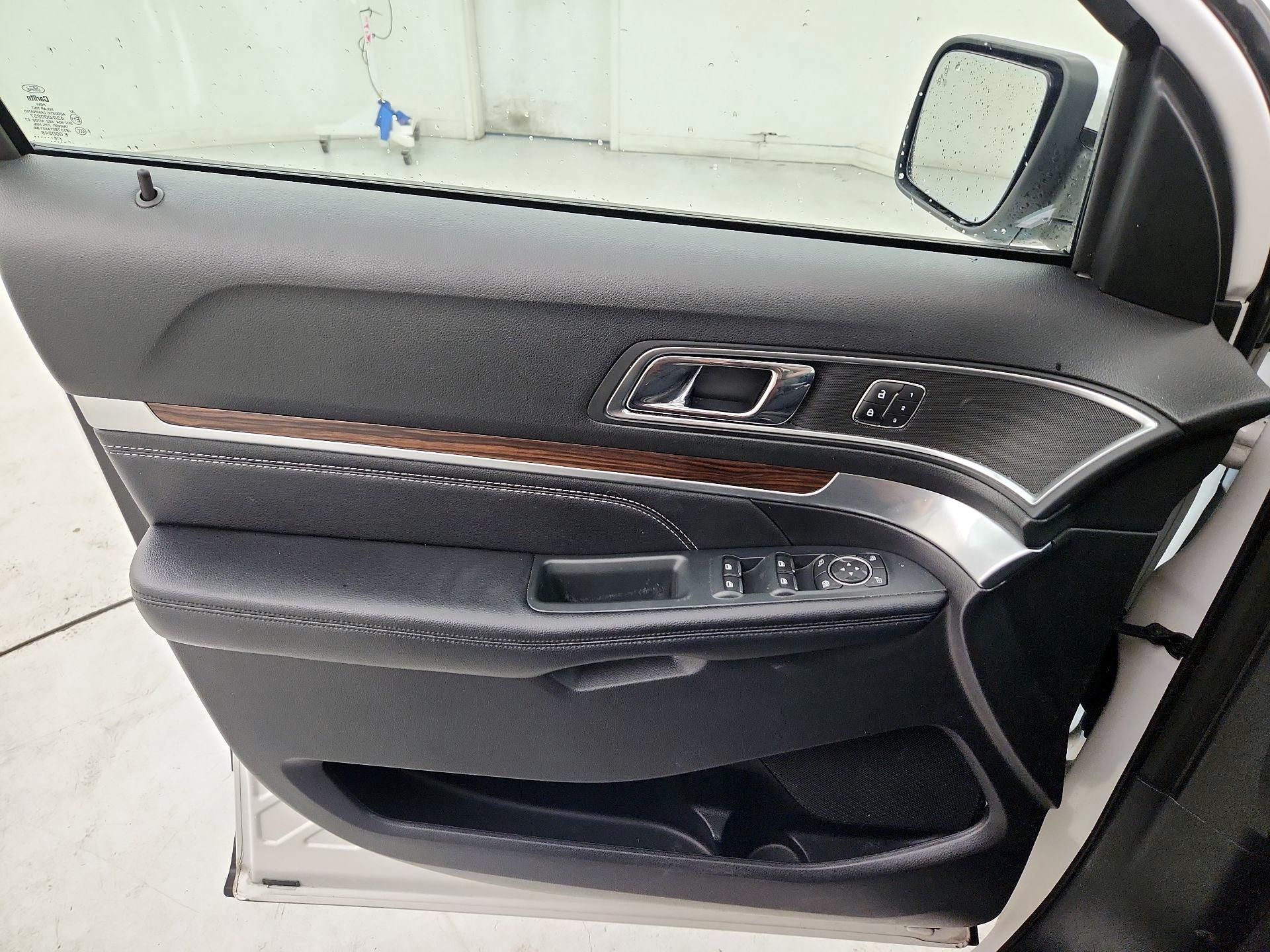 Thumbnail: 2018 Ford Explorer - 12