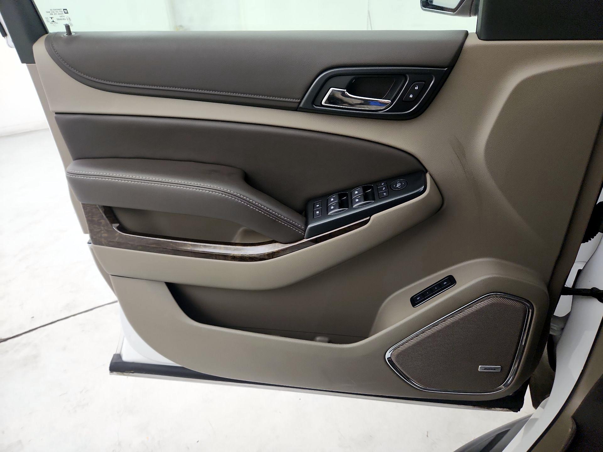 Thumbnail: 2020 Chevrolet Suburban - 12