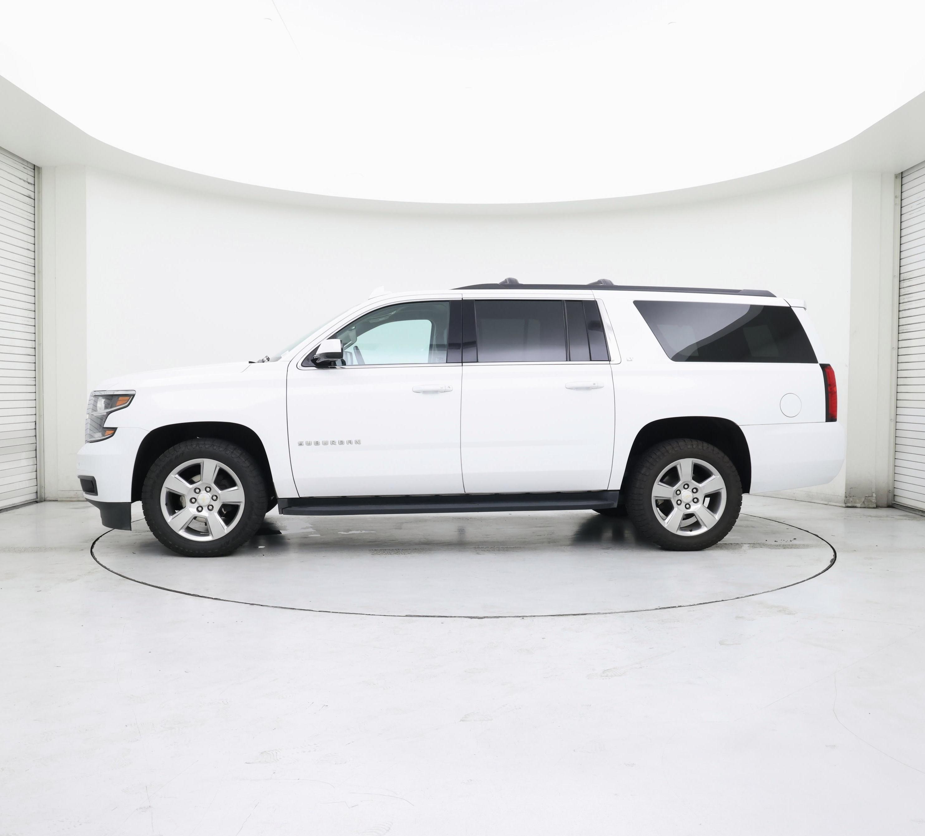 Thumbnail: 2020 Chevrolet Suburban - 3