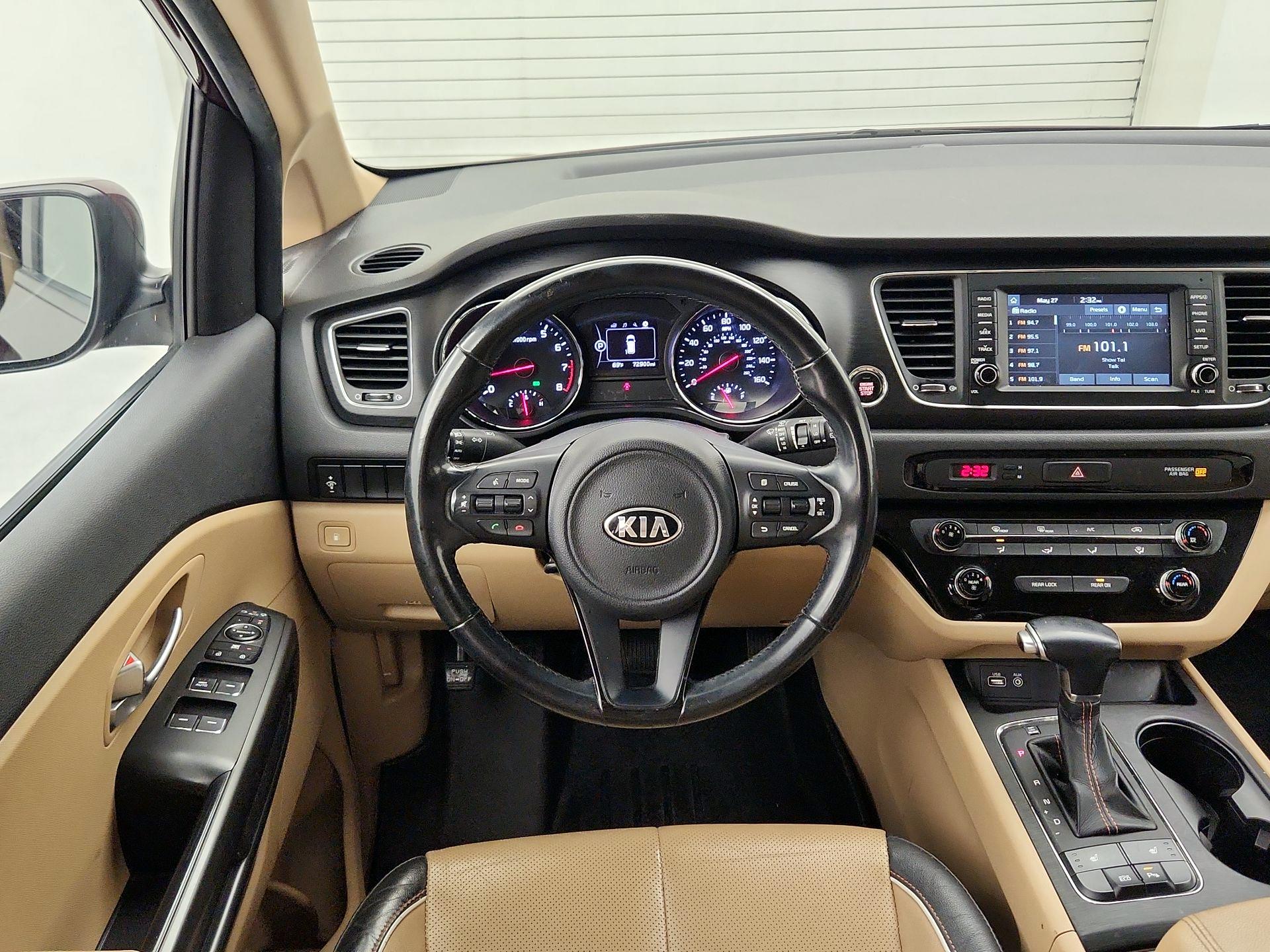 Thumbnail: 2017 Kia Sedona - 10