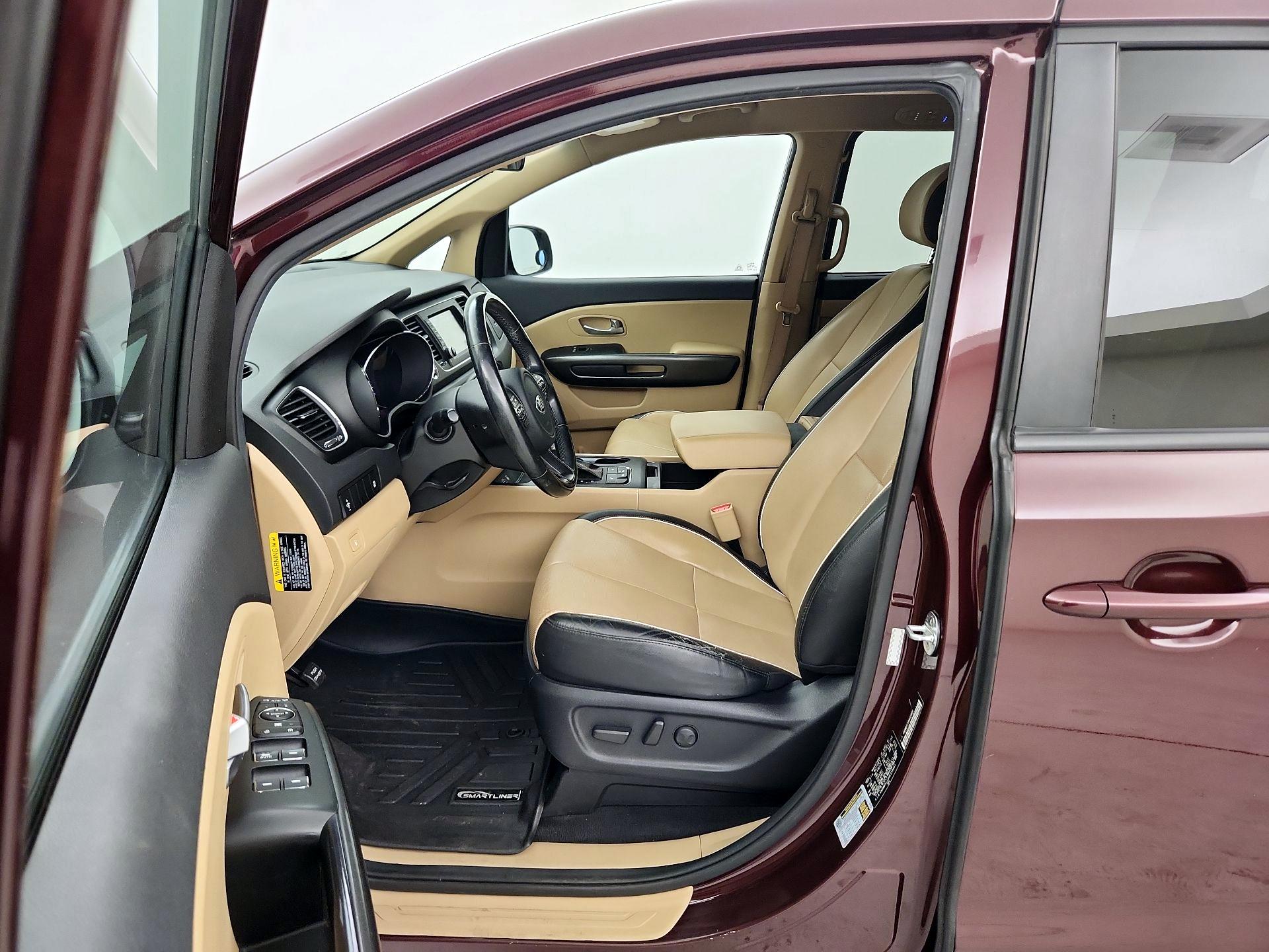 Thumbnail: 2017 Kia Sedona - 11